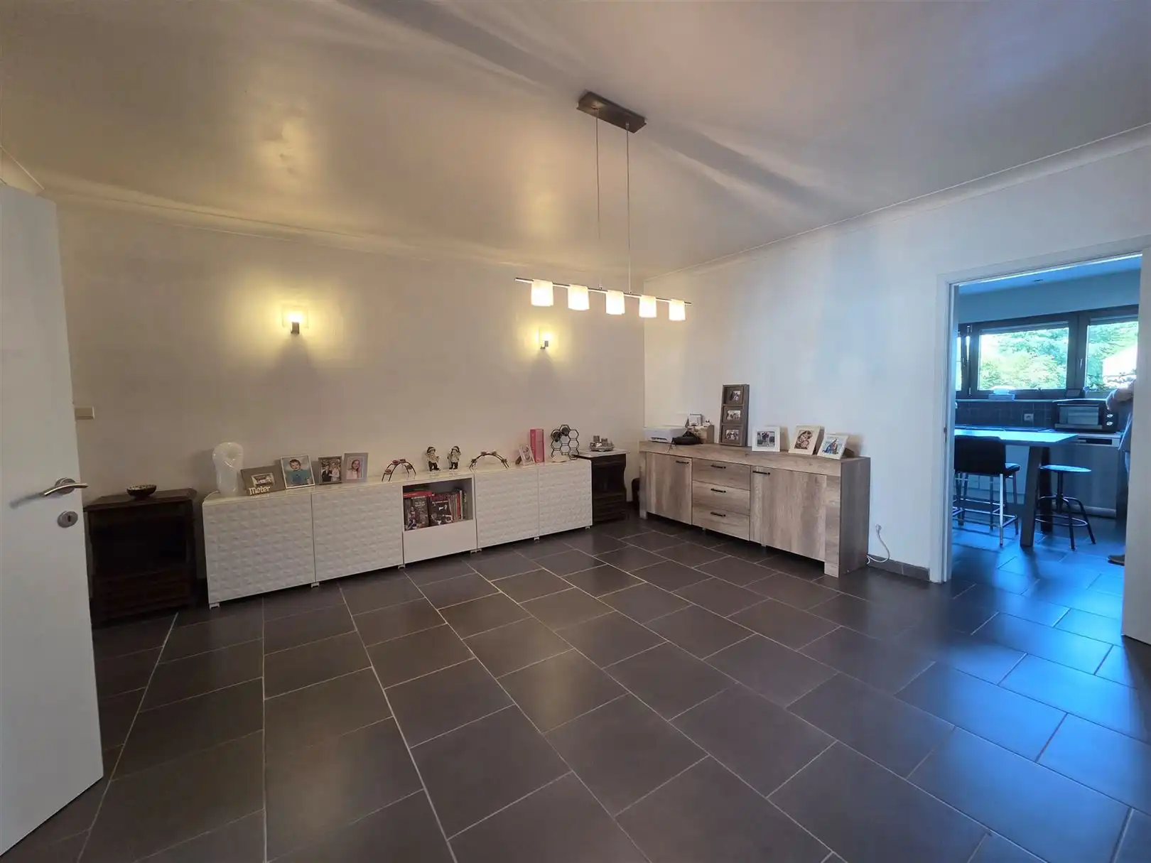Ruime woning met garage, tuin en 3 slpks te landen. foto 5