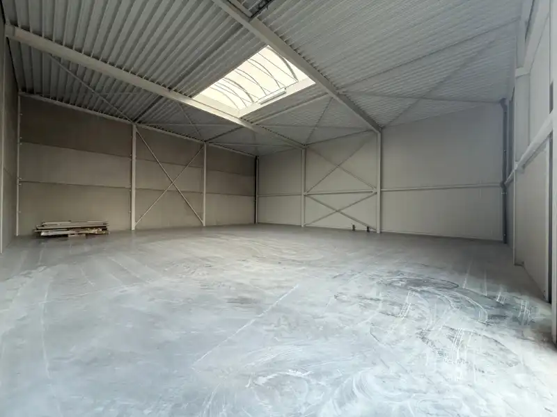 Nieuwbouw KMO loodsen tussen Antwerpen, Brussel en Gent foto 7