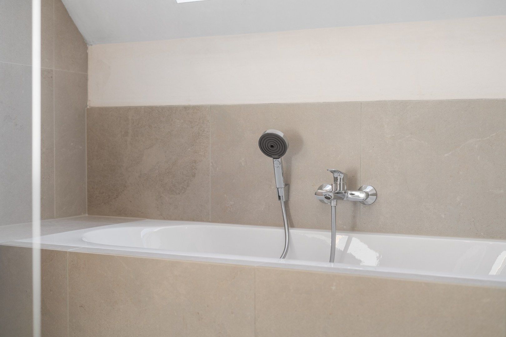 Moderne nieuwbouwwoning met uitzonderlijk wooncomfort te Koekelare (De Mokker) foto 16