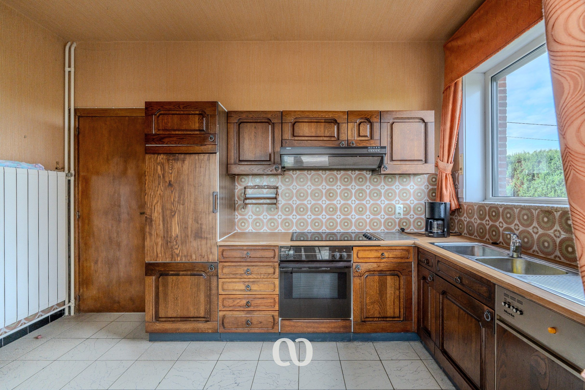 Prachtig gelegen villa met uniek zicht foto 8
