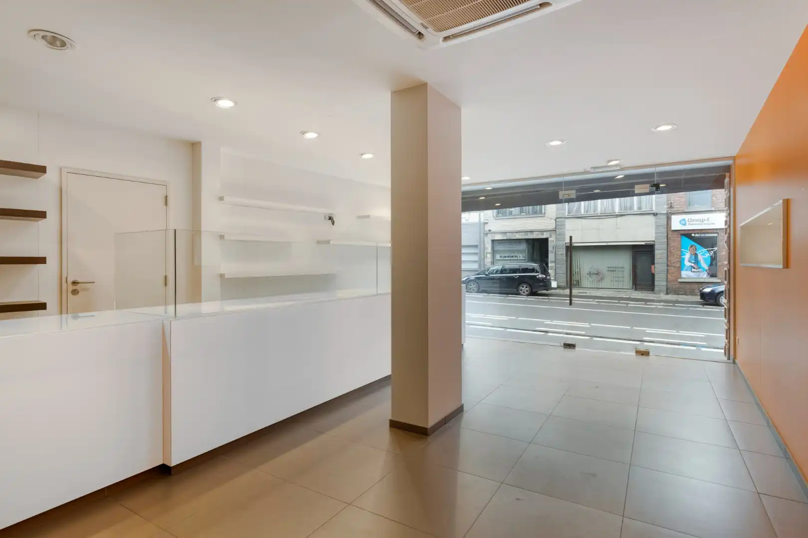 Super gelegen handelspand met garage in Heverlee! - totale oppervlakte +/- 280 m² + kelder foto 3