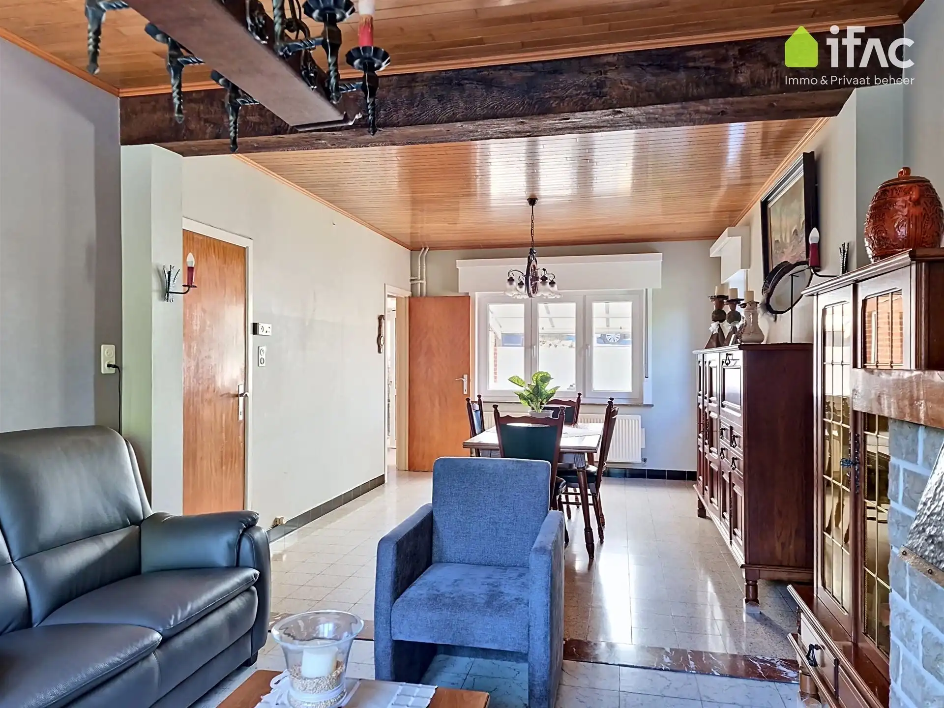 Te renoveren woning met recente ruime loods  foto 6