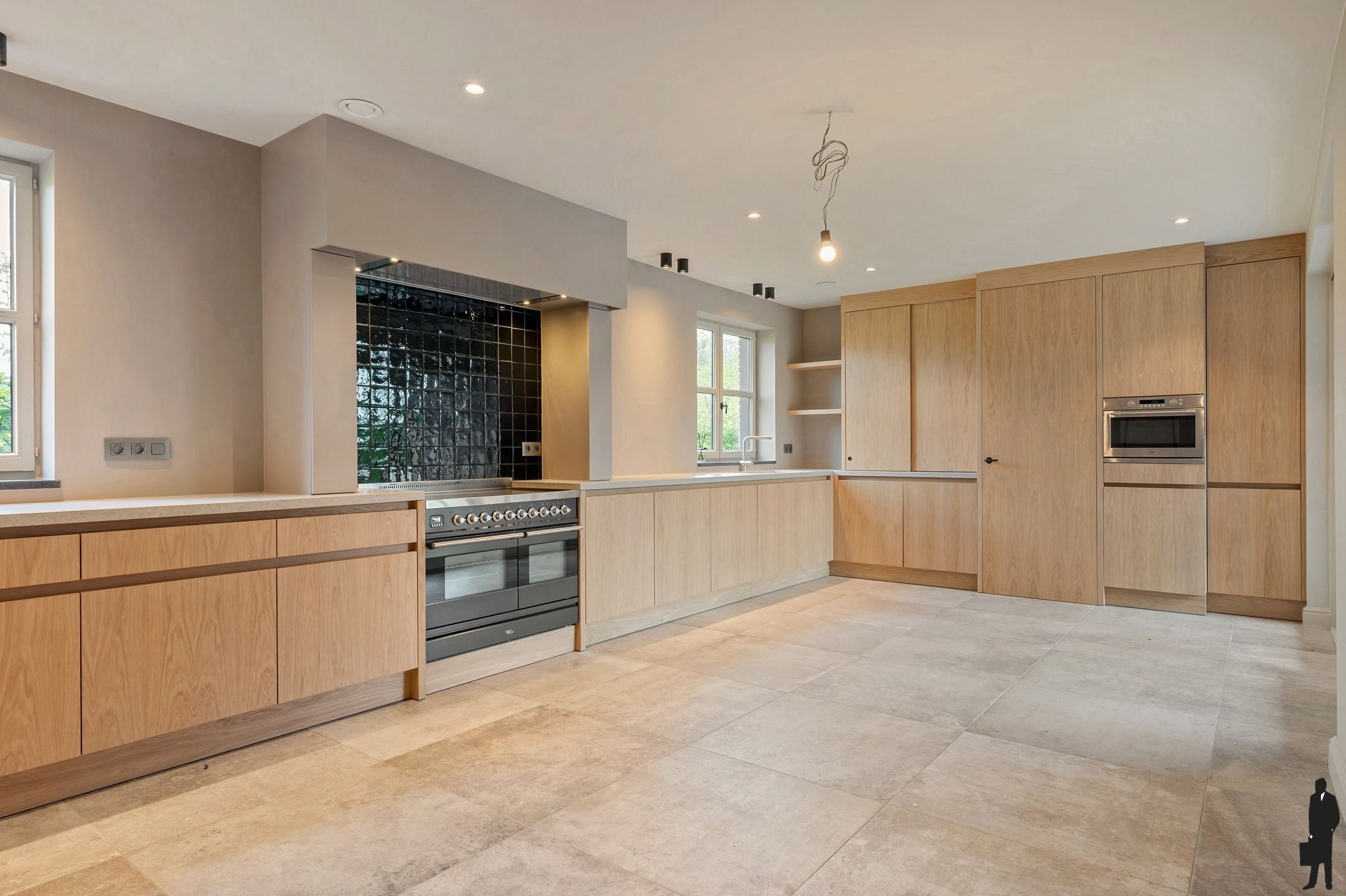 Hoogwaardig, gerenoveerde villa op een perceel van 3.552m² foto 7