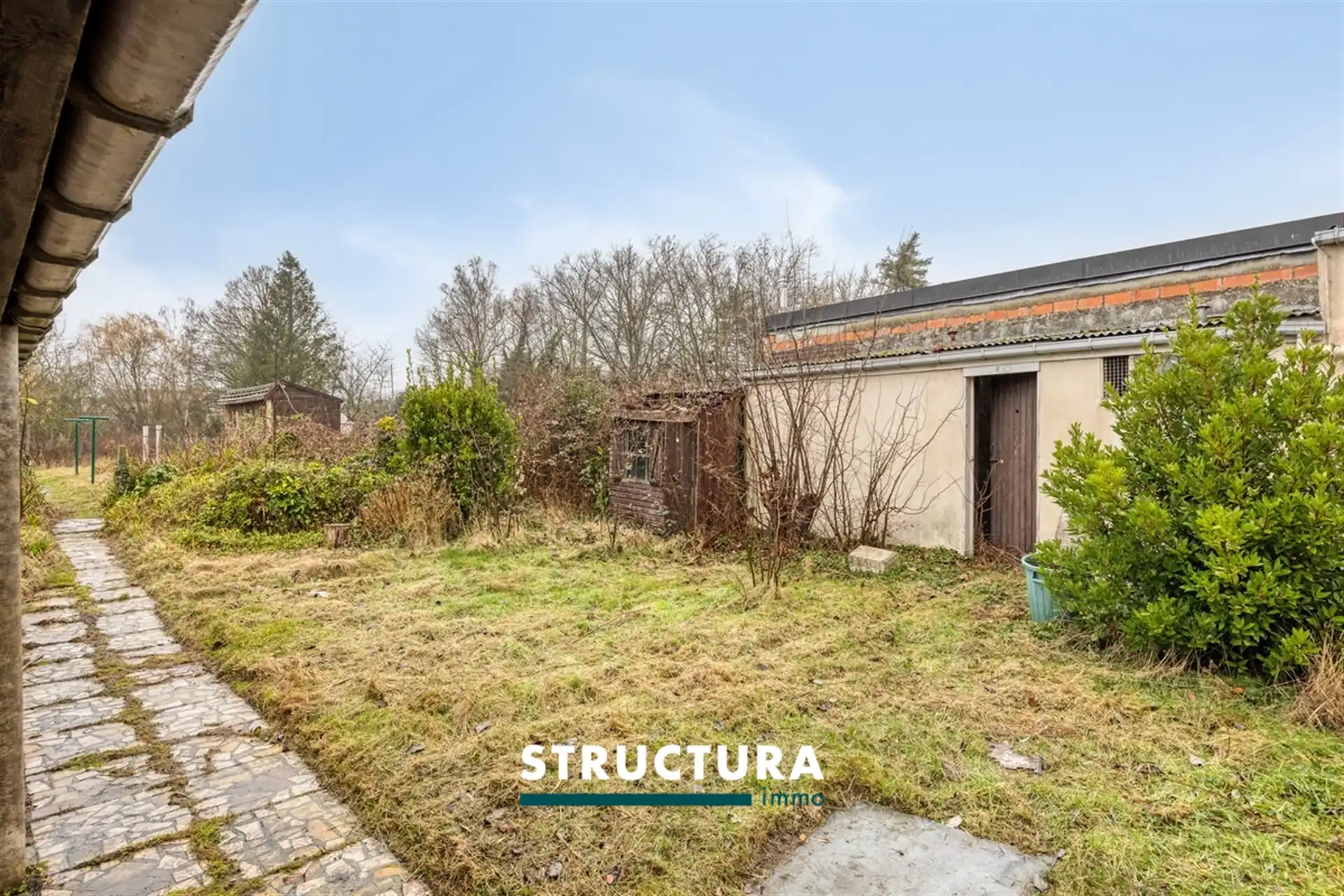 Te renoveren woning met prachtige tuin foto 20