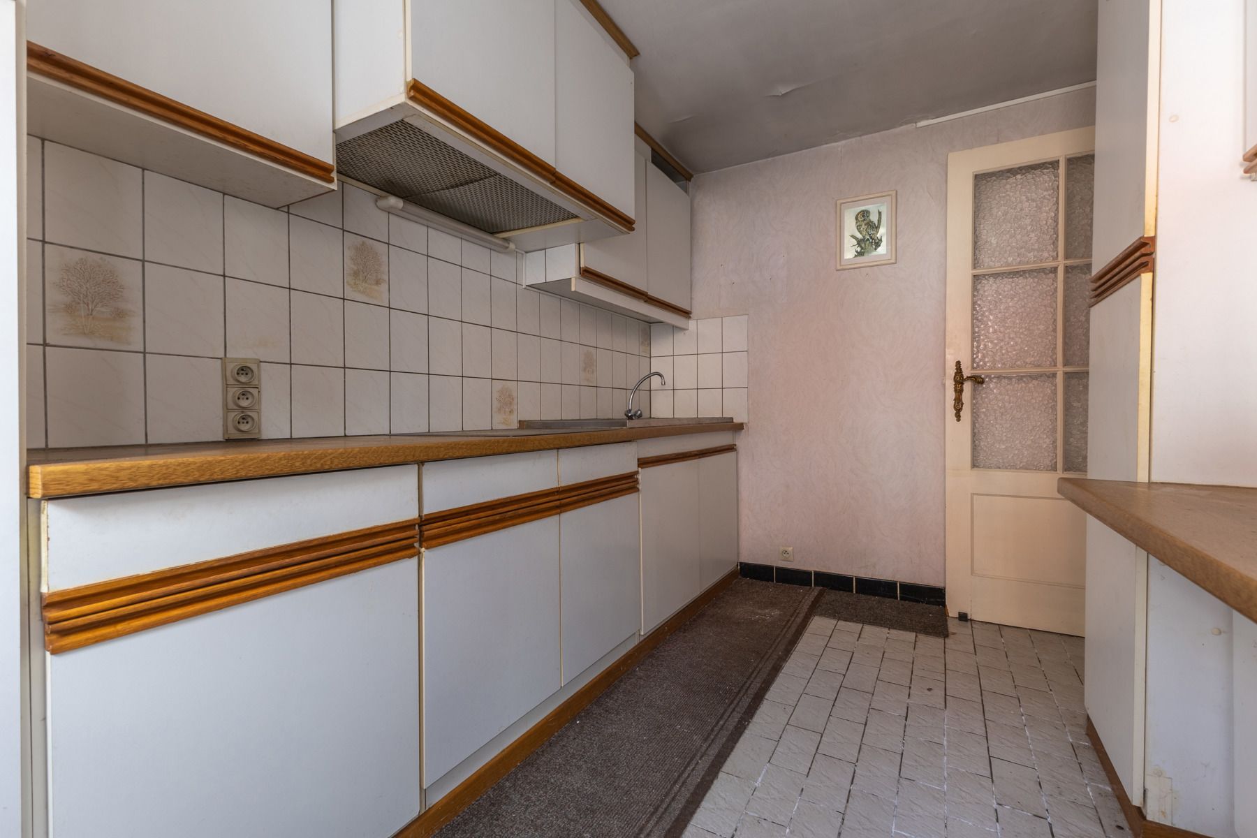Te renoveren woning met tuin en garage foto 9