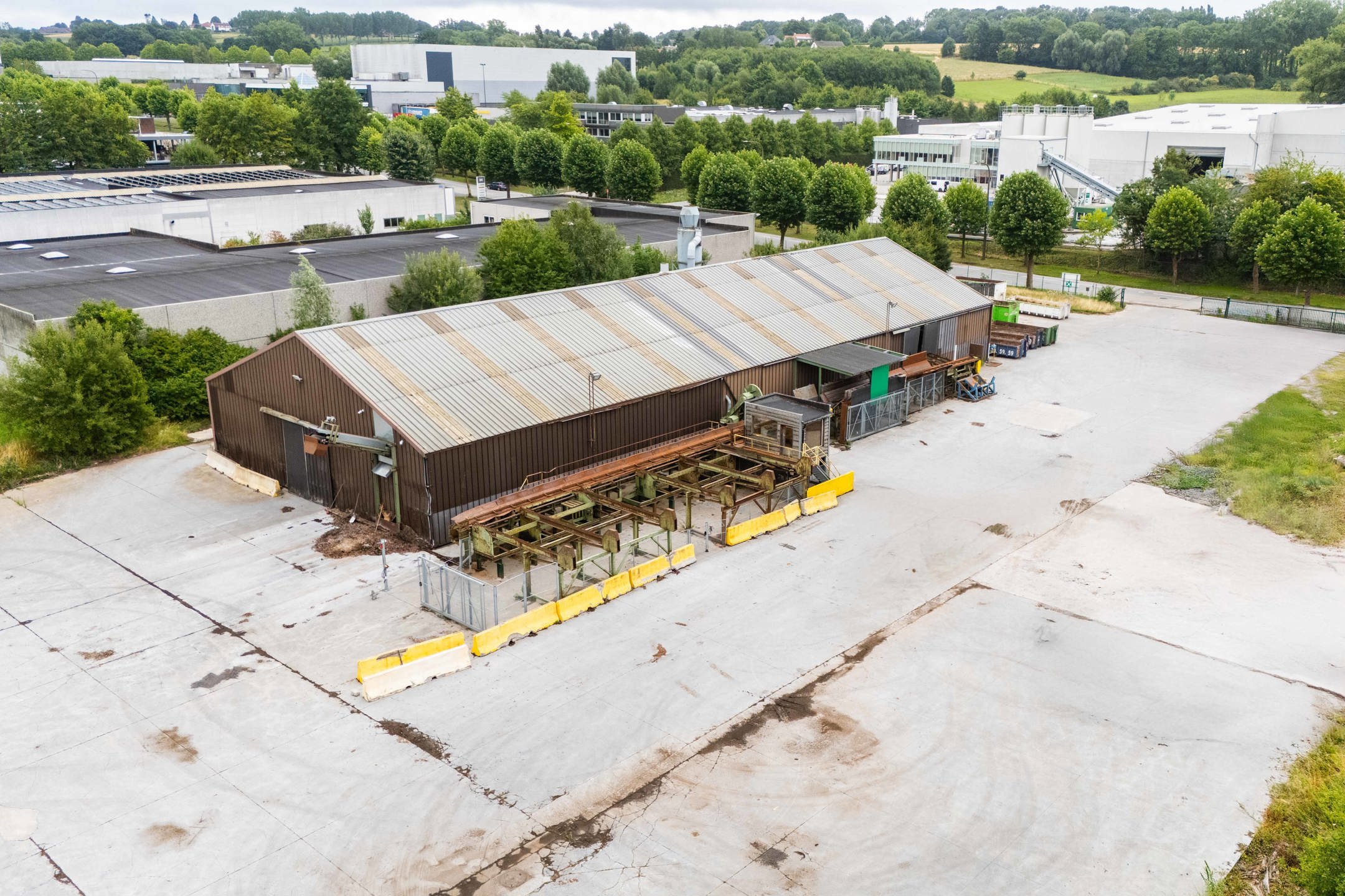 Industriegebouw met ruime industriegrond te koop in Ronse foto 12