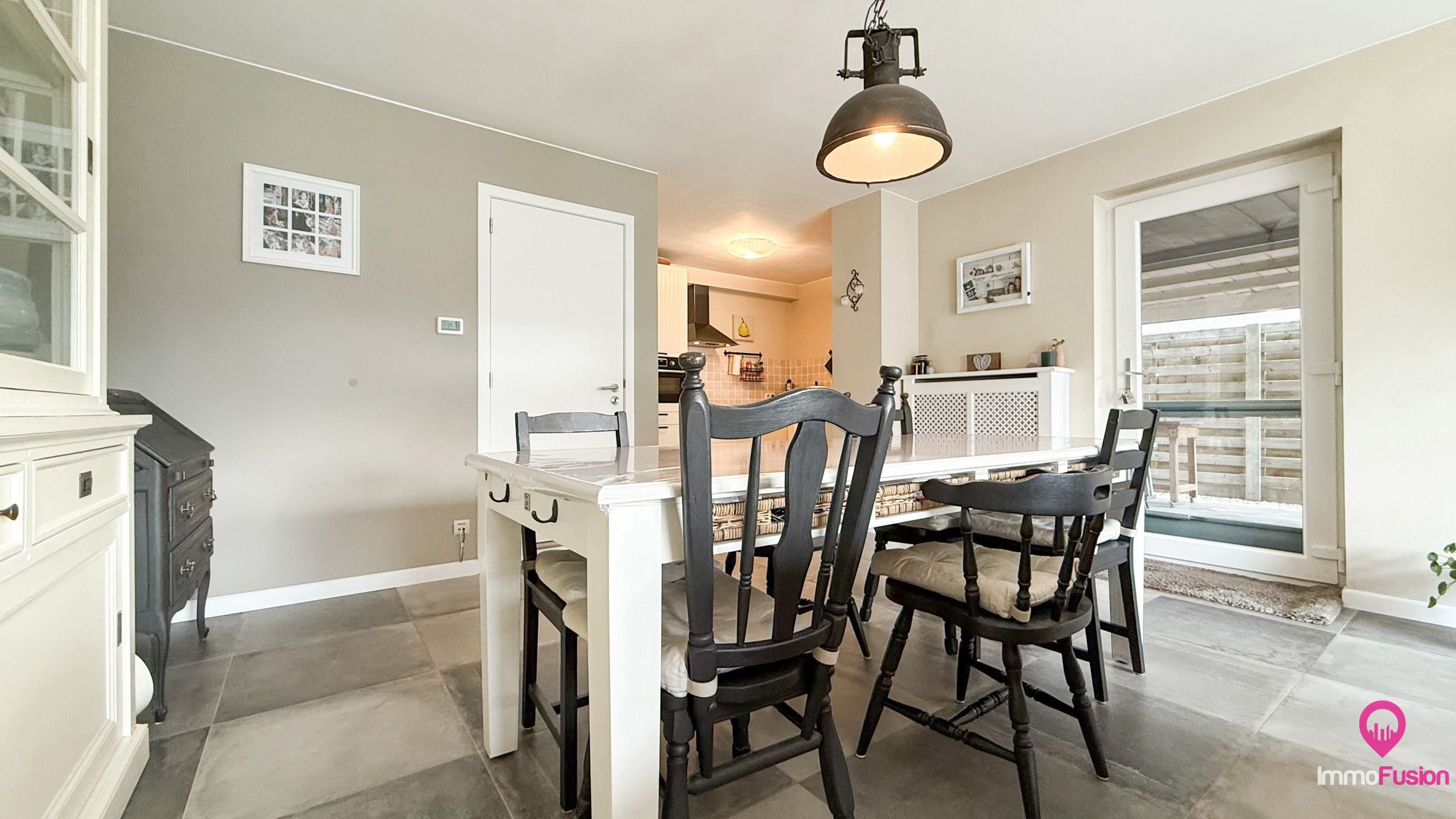 Instapklare gezinswoning met 3 slpks en zonnige tuin! foto 10