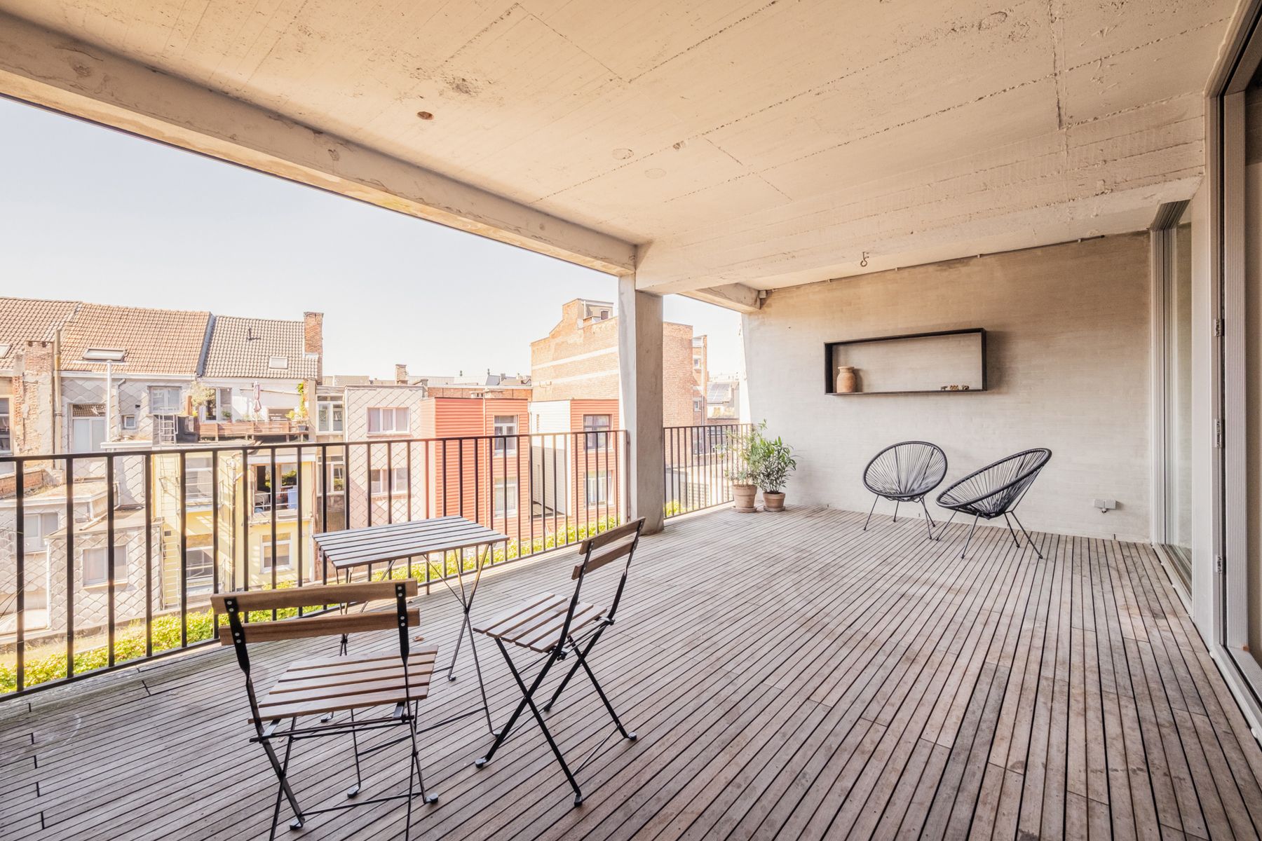 Loft met 2 slaapkamers en mega terras in Zurenborg foto 6