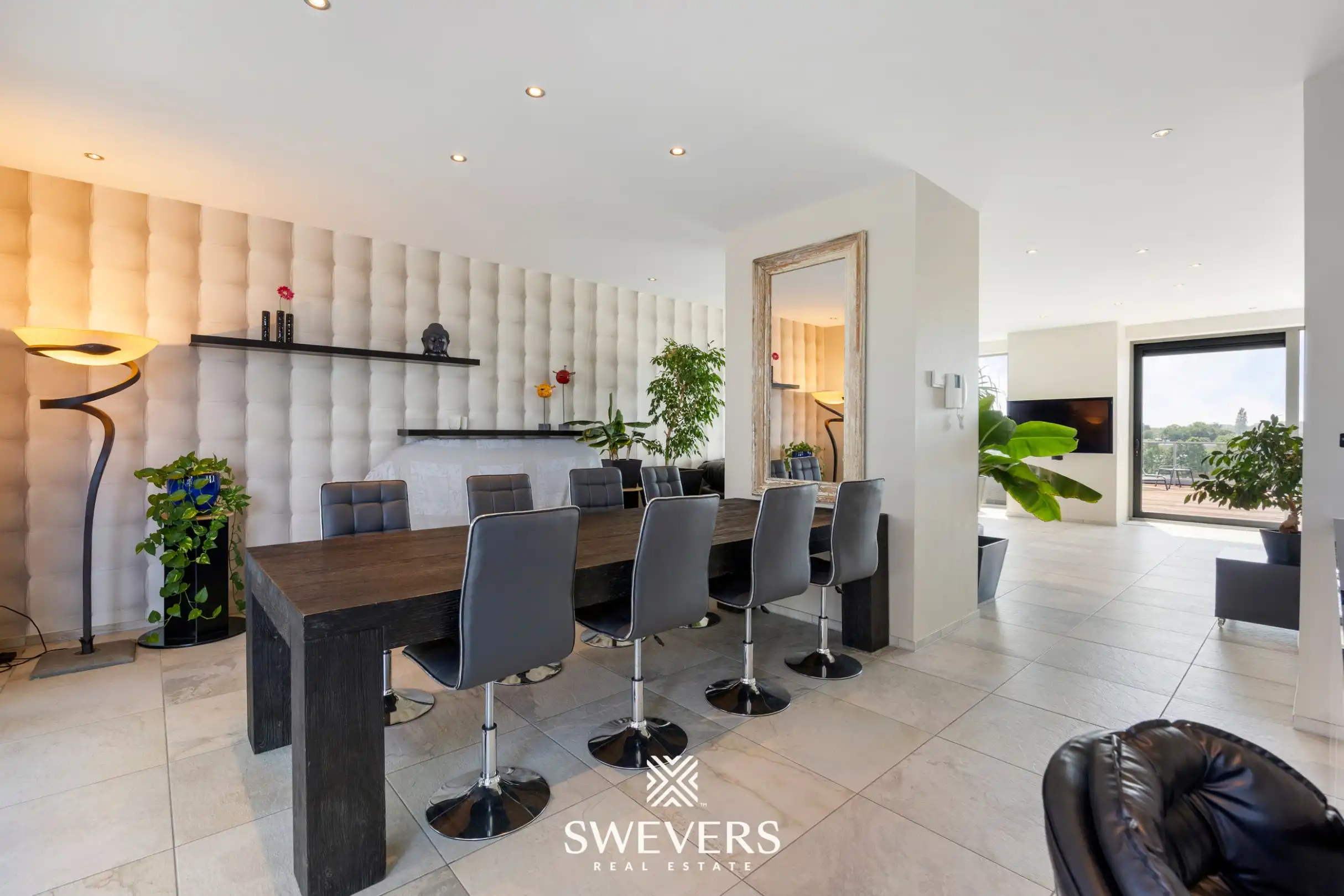 Luxueus penthouse van 204 m² met uitzonderlijke terrassen en panoramisch zicht in Hasselt foto 7