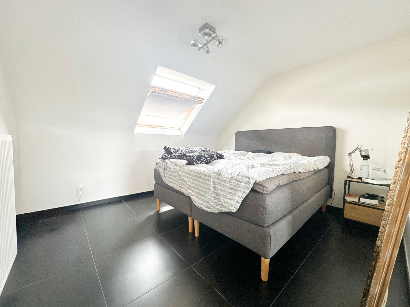 Ruim 3-slaapkamer duplex appartement met groot terras! foto 10