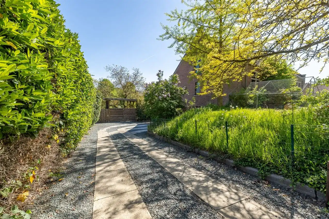 Klassieke villa met parktuin en verfijnde woonstijl op 2.663 m² foto 46