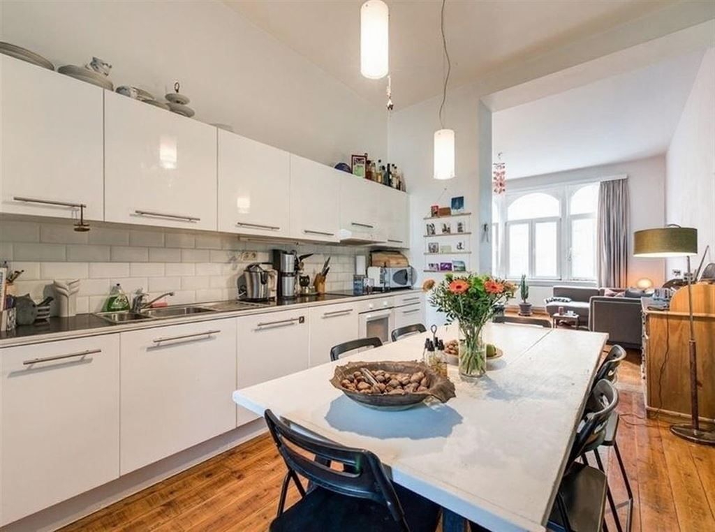 Appartement in authentiek herenhuis op toplocatie foto 4