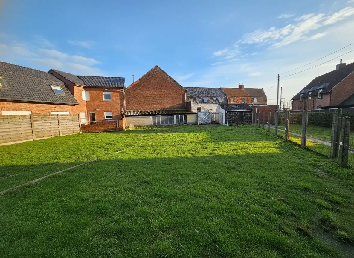 Perceel bouwgrond van 890m² foto 2