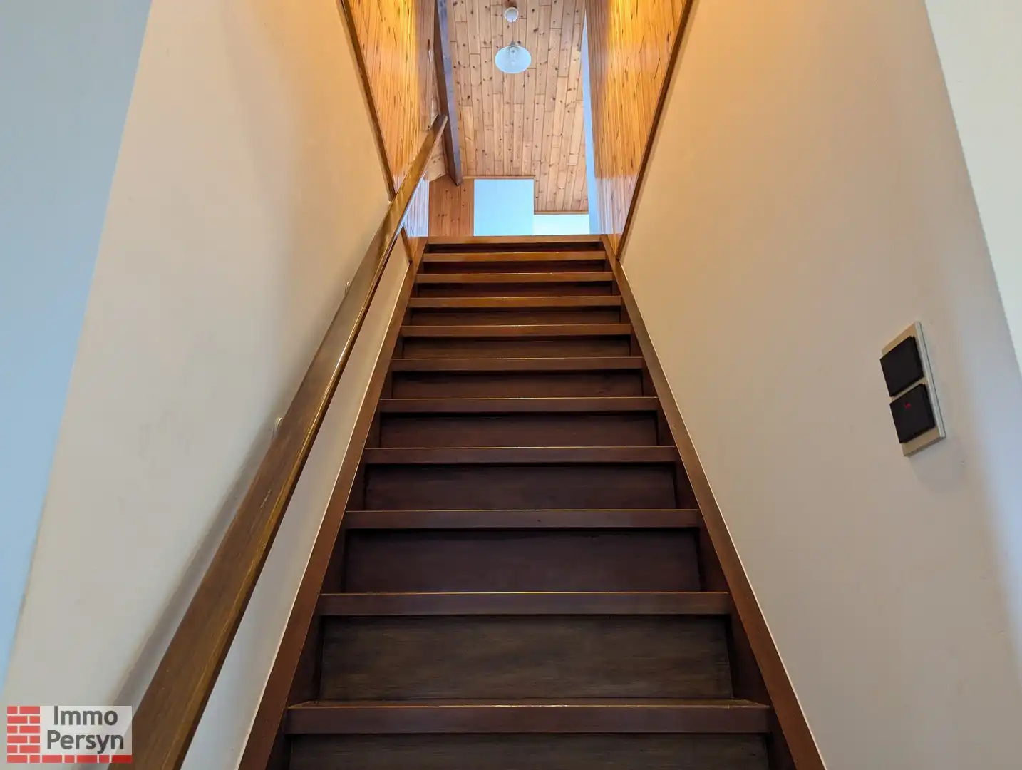 Ruime woning midden in een groene omgeving foto 20