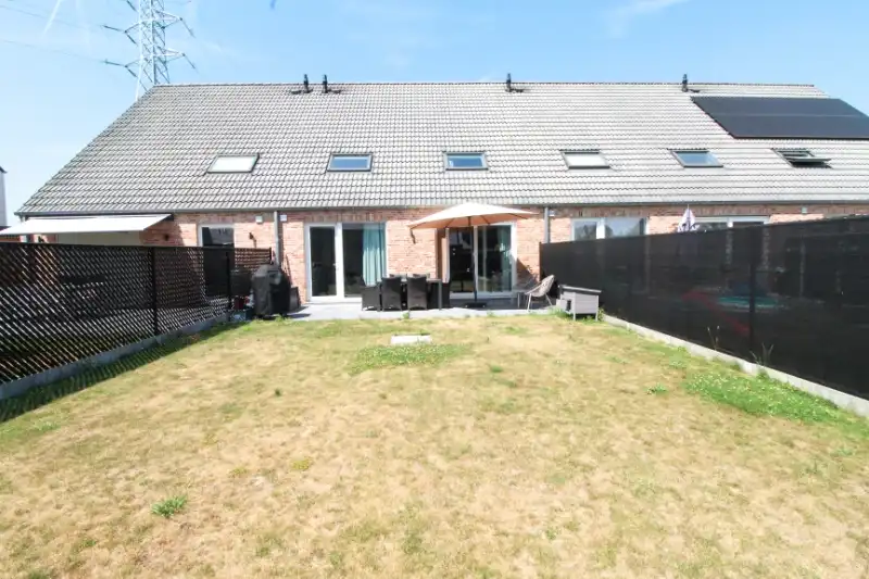 Prachtige moderne woning te huur vlakbij centrum Roeselare foto 7