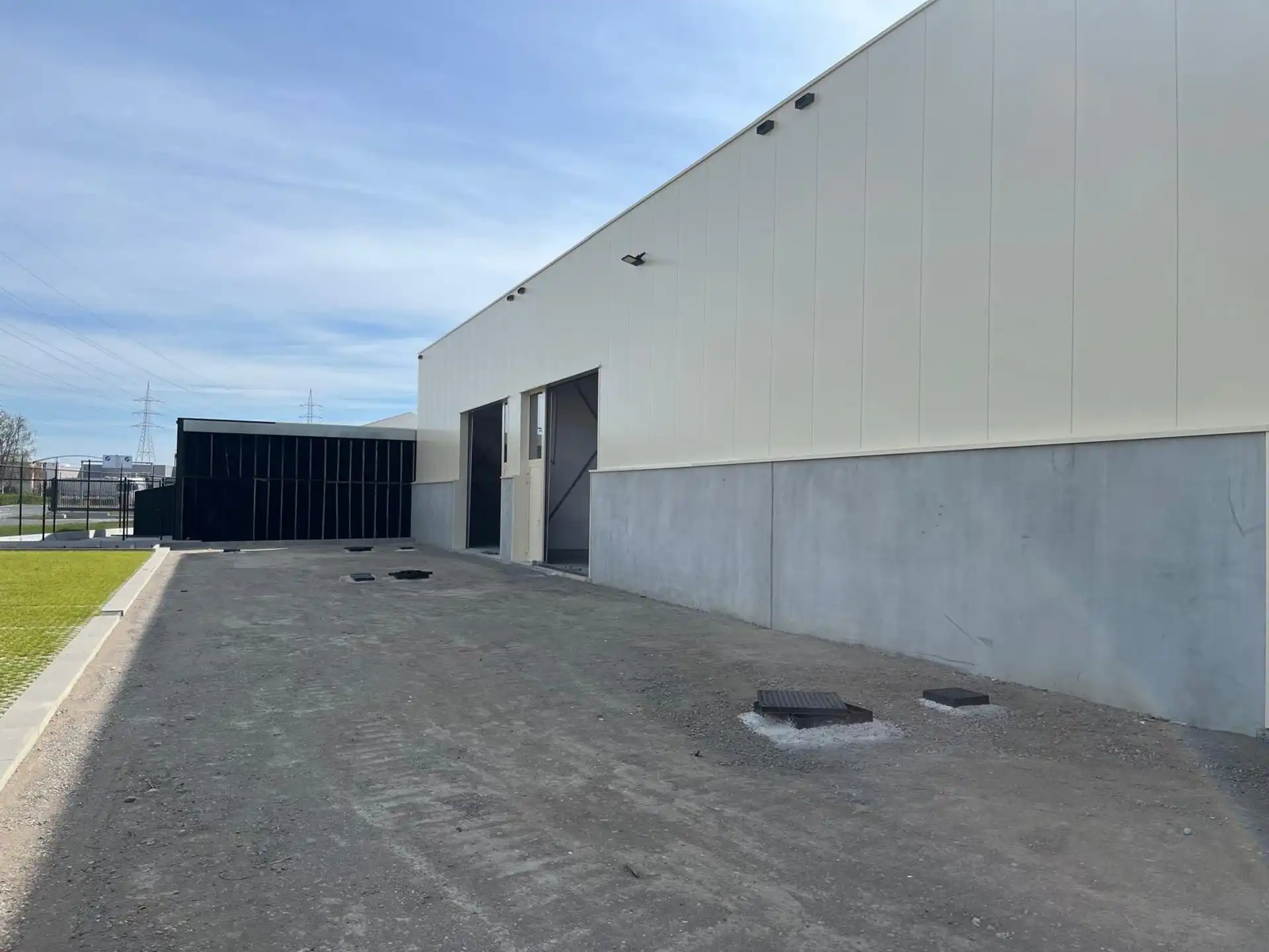 KMO - unit van 312 m². foto 4