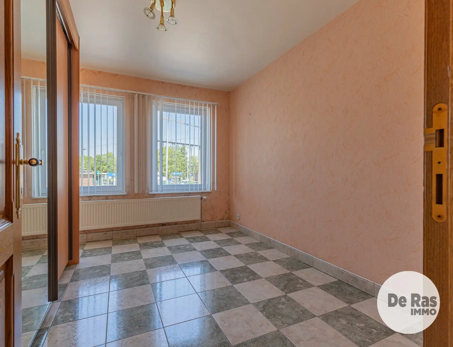 HAALTERT - Instapklaar appartement met 3 kamers aan station foto 12