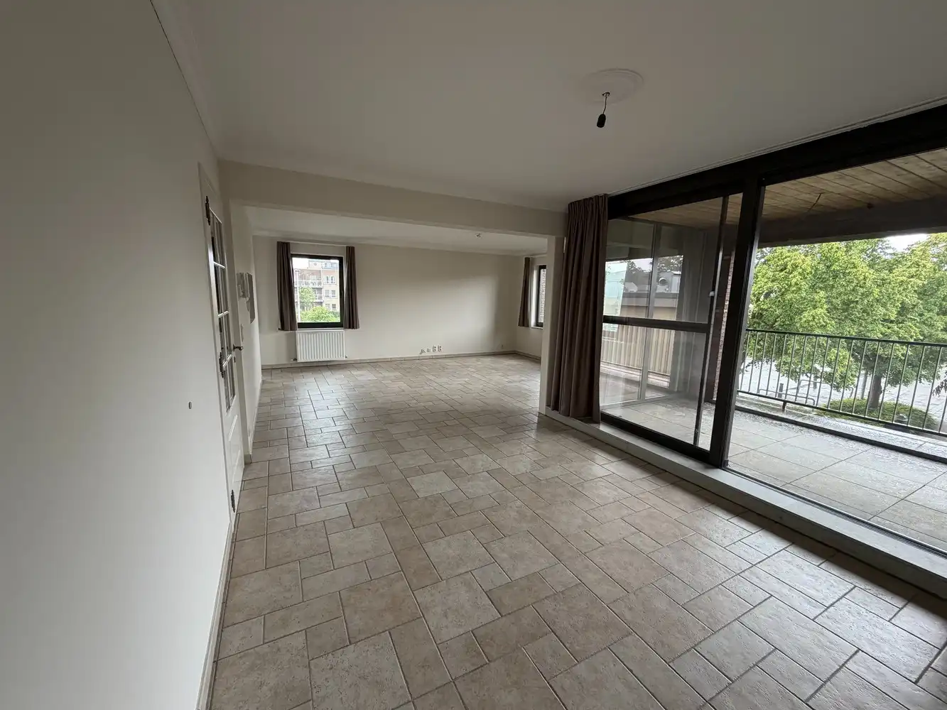 Appartement met overdekt terras in het centrum van Zonhoven foto 4