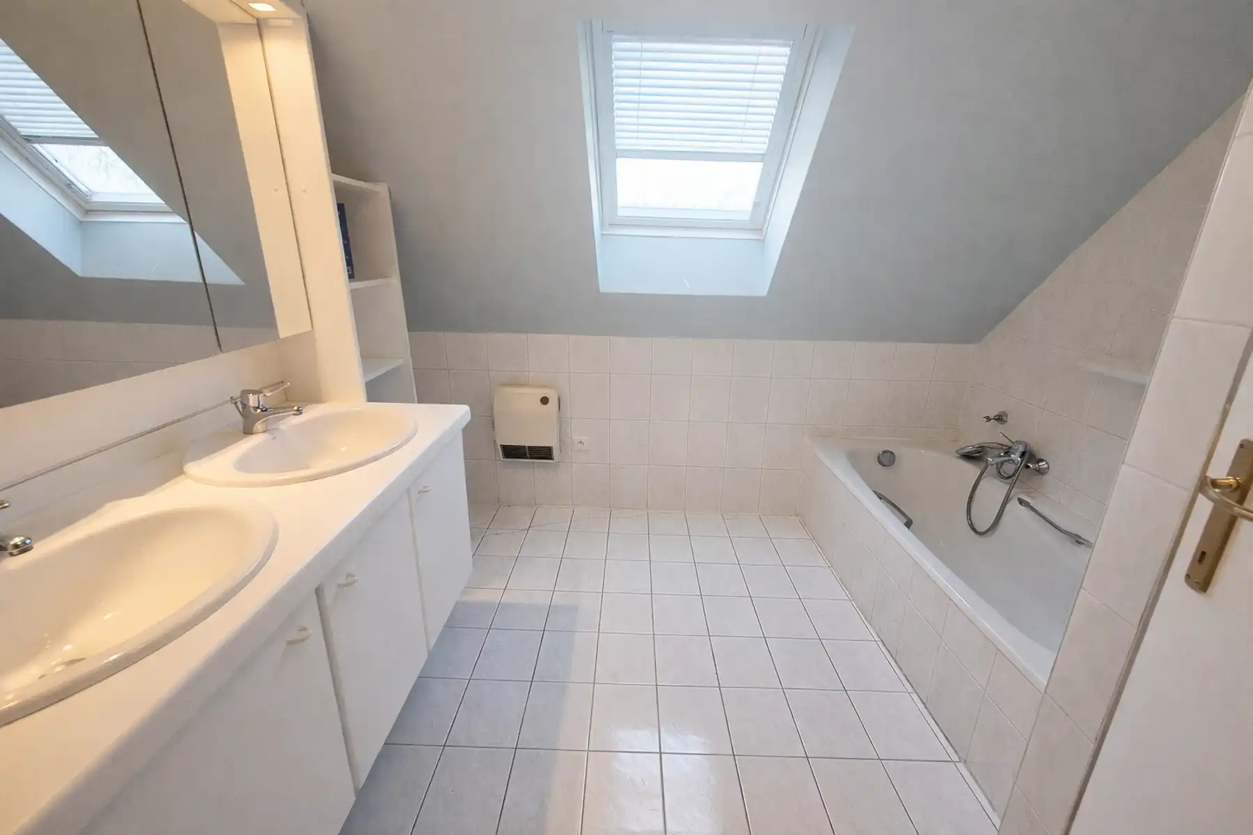 Ruim duplexappartement te Ninove foto 8