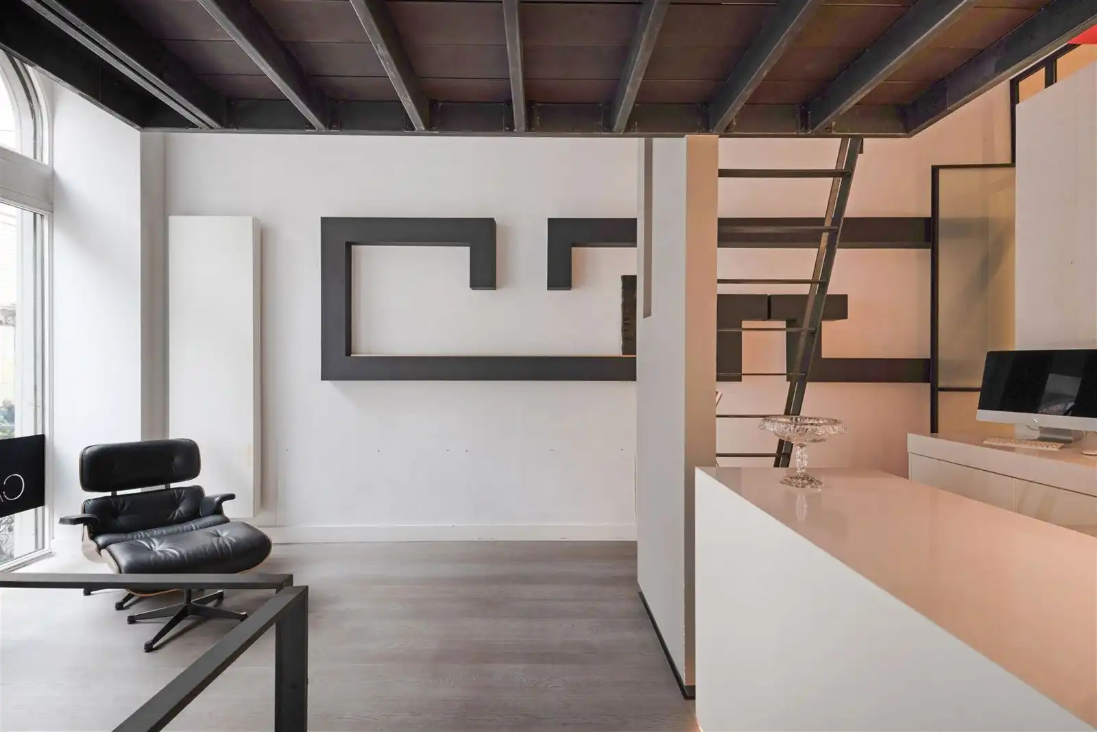 Unieke handelsruimte met studio in het centrum van Gent! foto 3