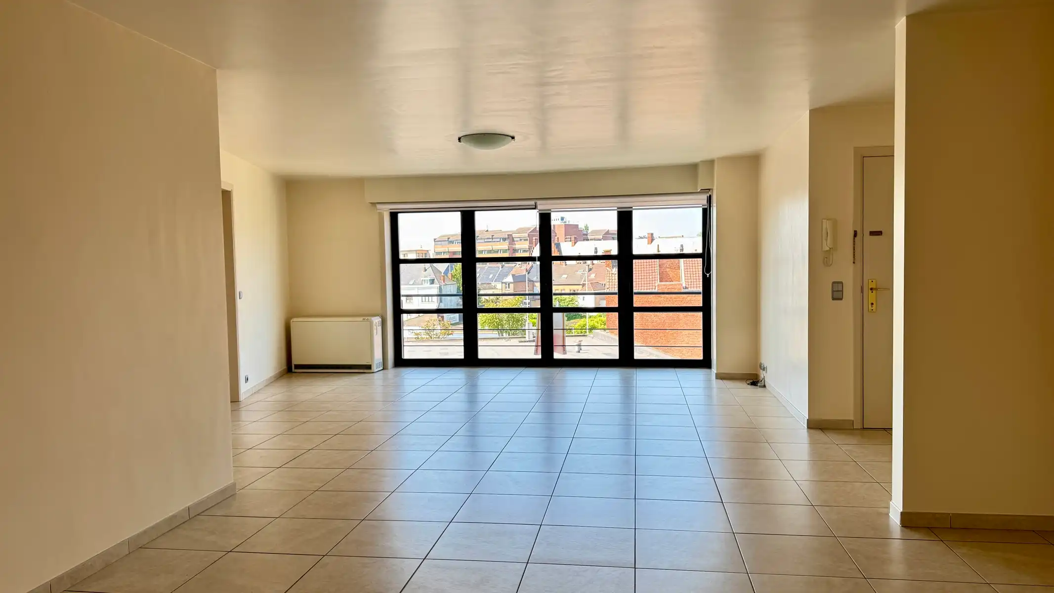 Ruim 2 slaapkamer appartement in hartje Geraardsbergen foto 2