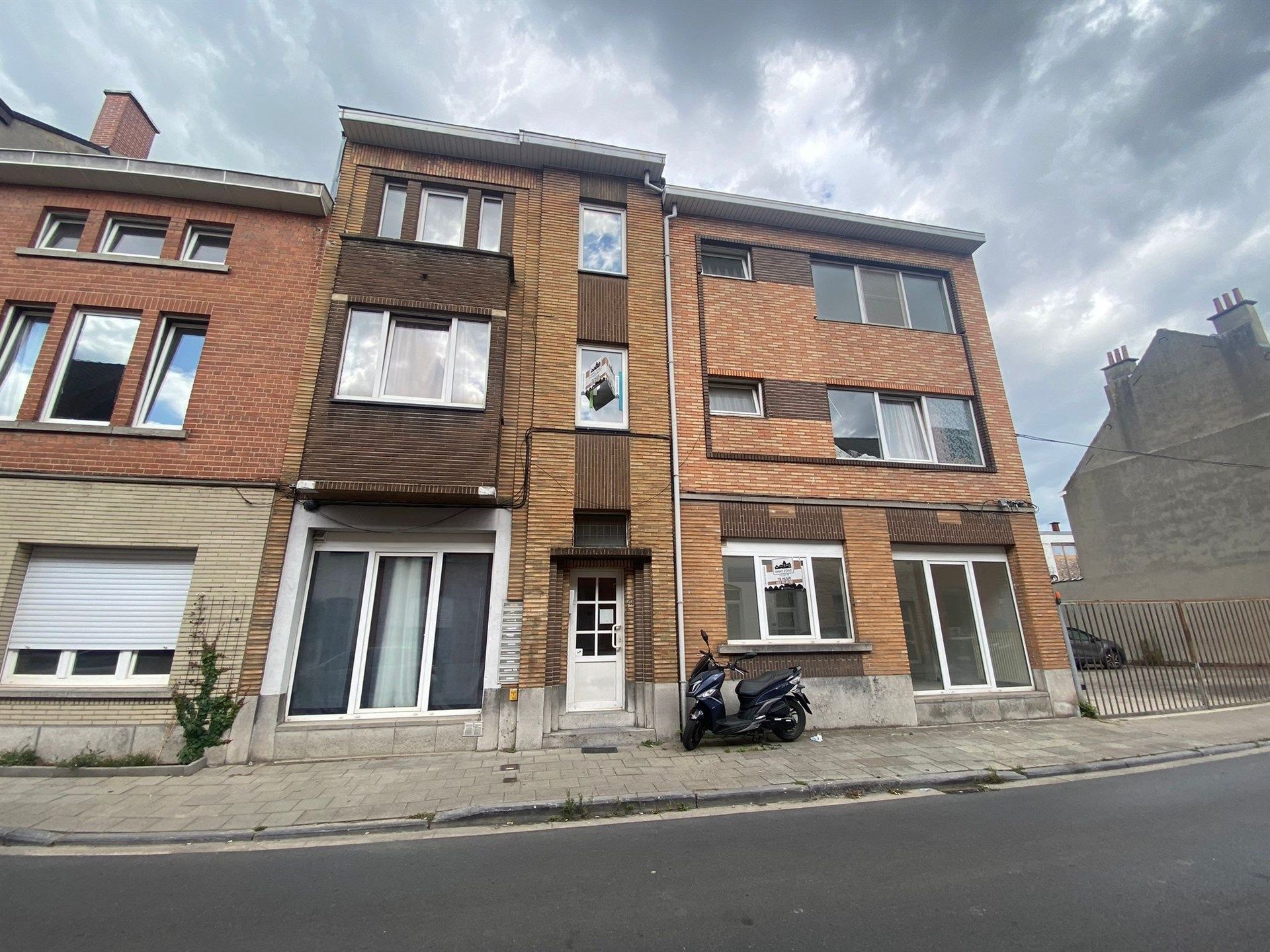 Knusse studio te Aalst foto {{pictureIndex}}