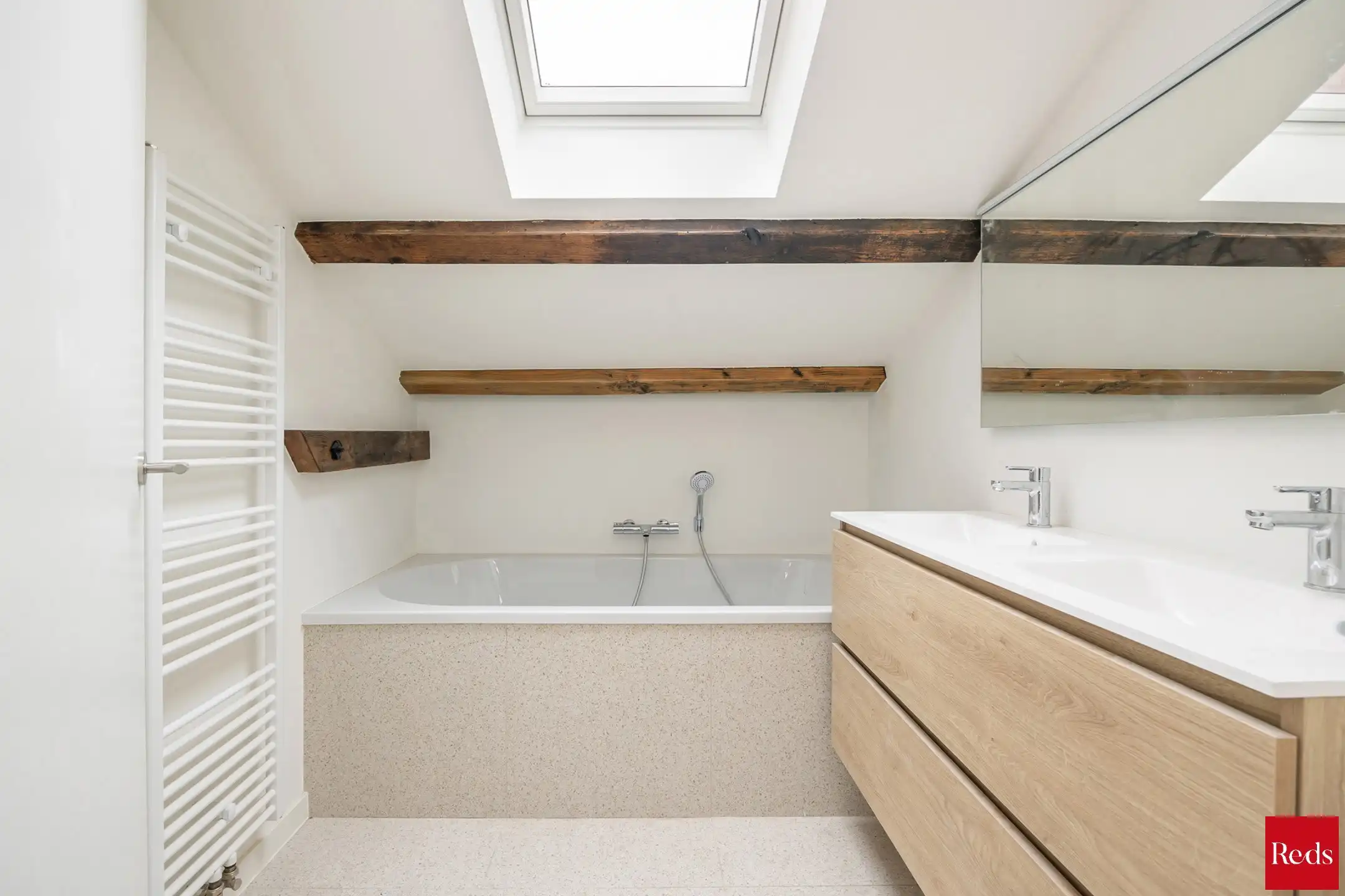 High-end duplex in hart van Antwerpen met iconisch uitzicht foto 11