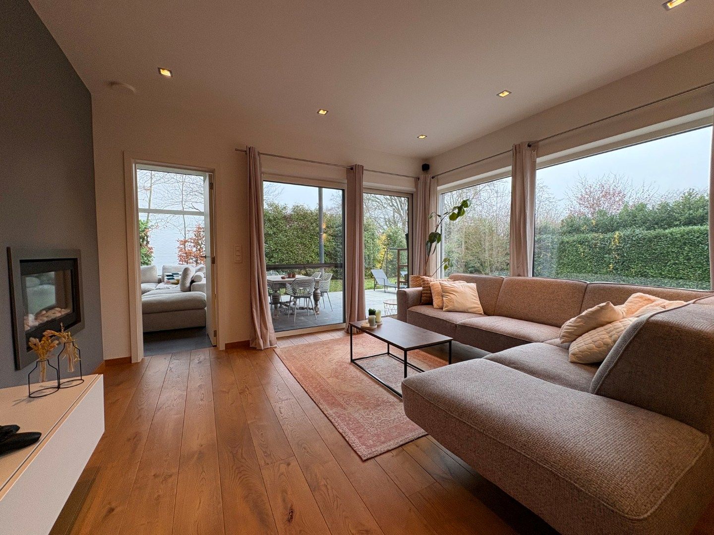 TE KOOP: Exclusieve villa aan Buggenhoutbos foto 9