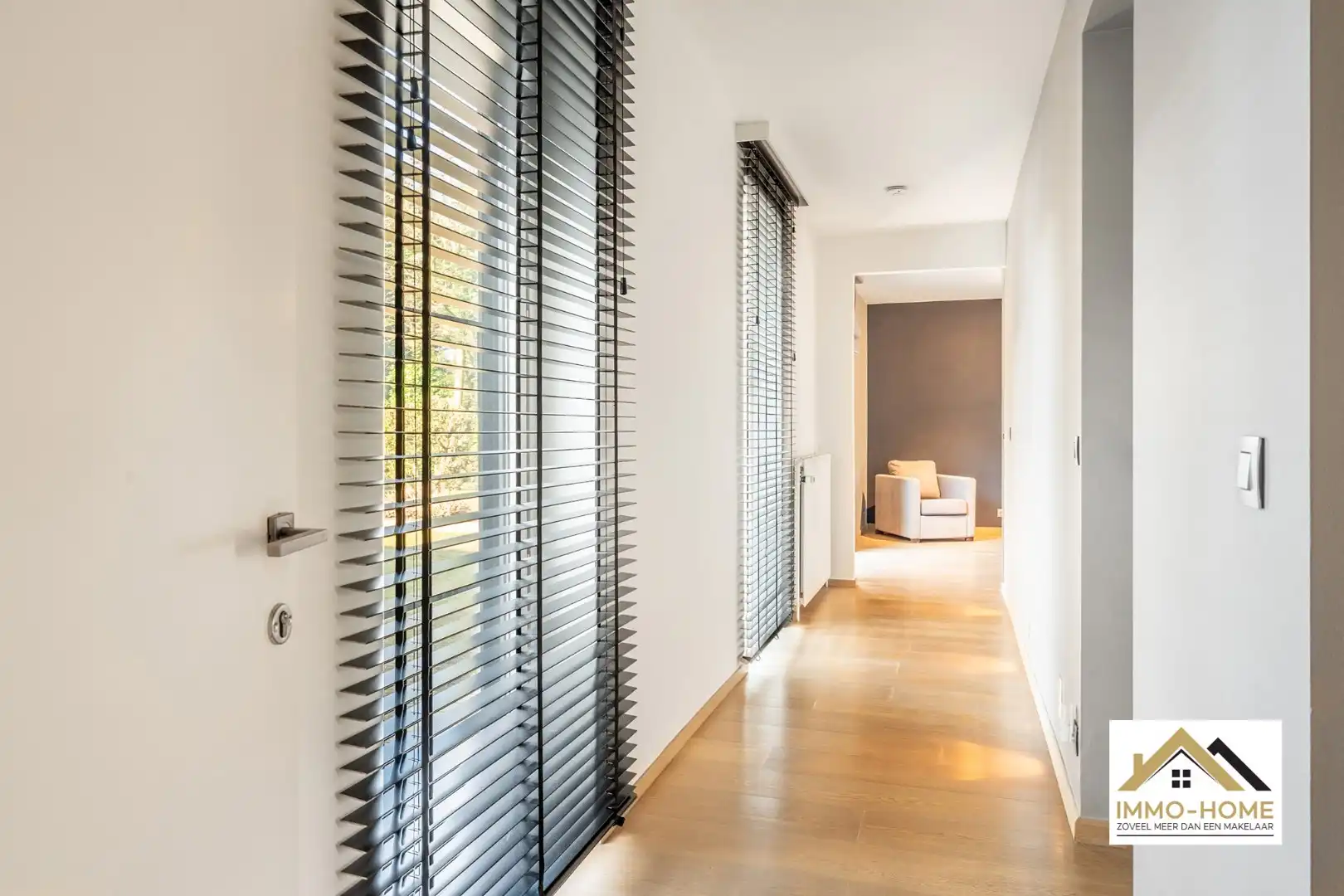 Zeer ruime gerenoveerde villa op prachtige ligging foto 27