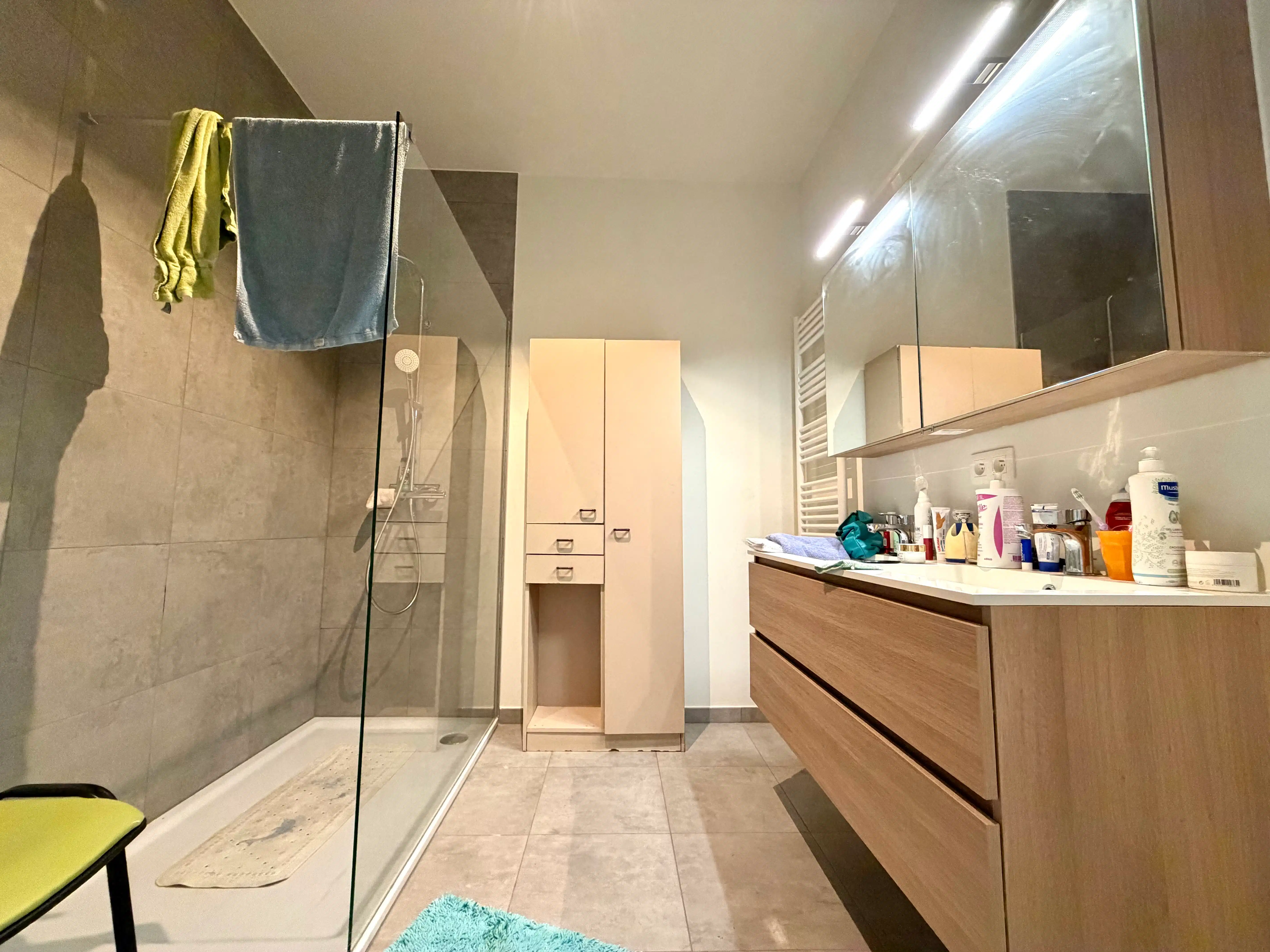 Energiezuinig en ruim appartement met twee slaapkamers foto 6