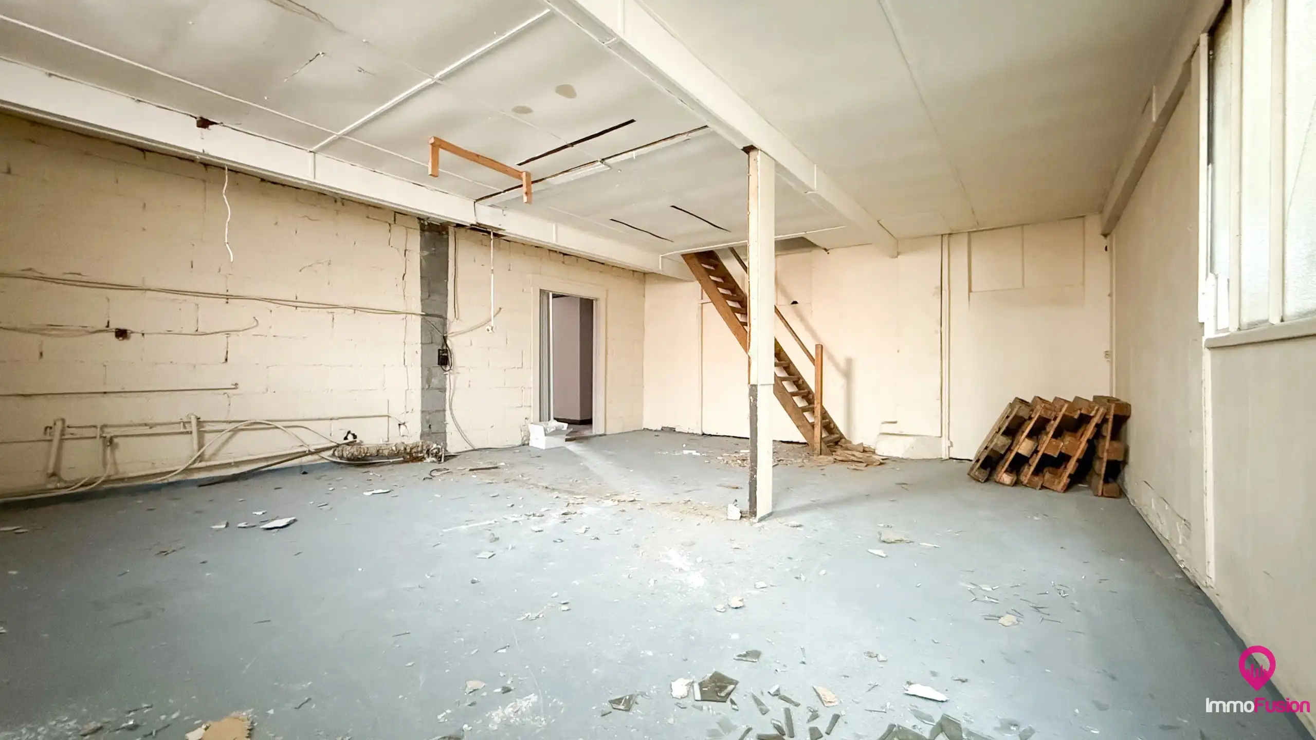 Ruim handelspand op toplocatie met woonmogelijkheid in Diest foto 27