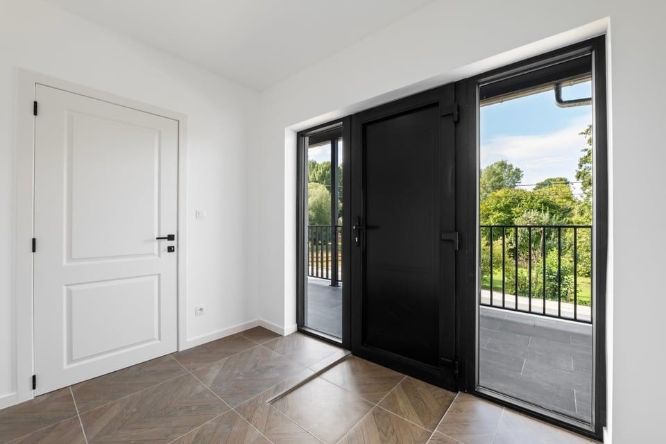 VOLLEDIG GERENOVEERDE BUNGALOW MET 3 SLAAPKAMERS EN EEN PRACHTIGE TUIN foto 8