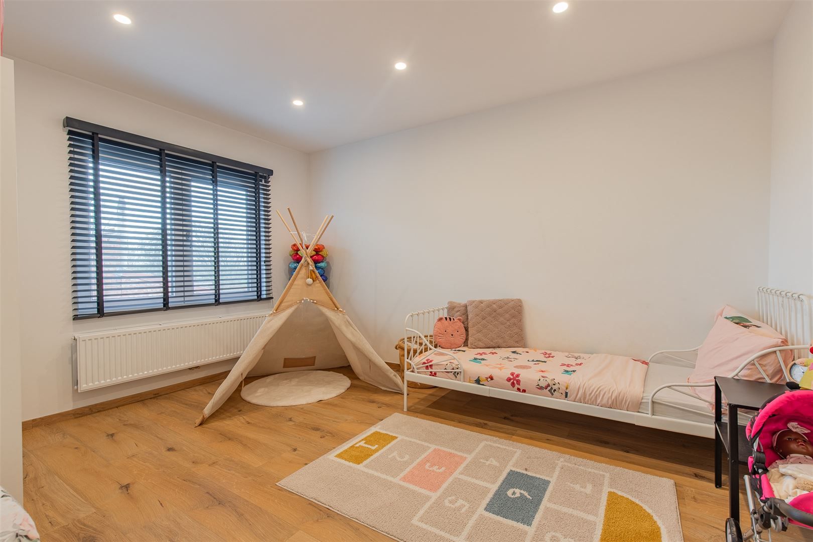 Instapklare woning met mooie tuin te Puurs/Liezele! foto 8