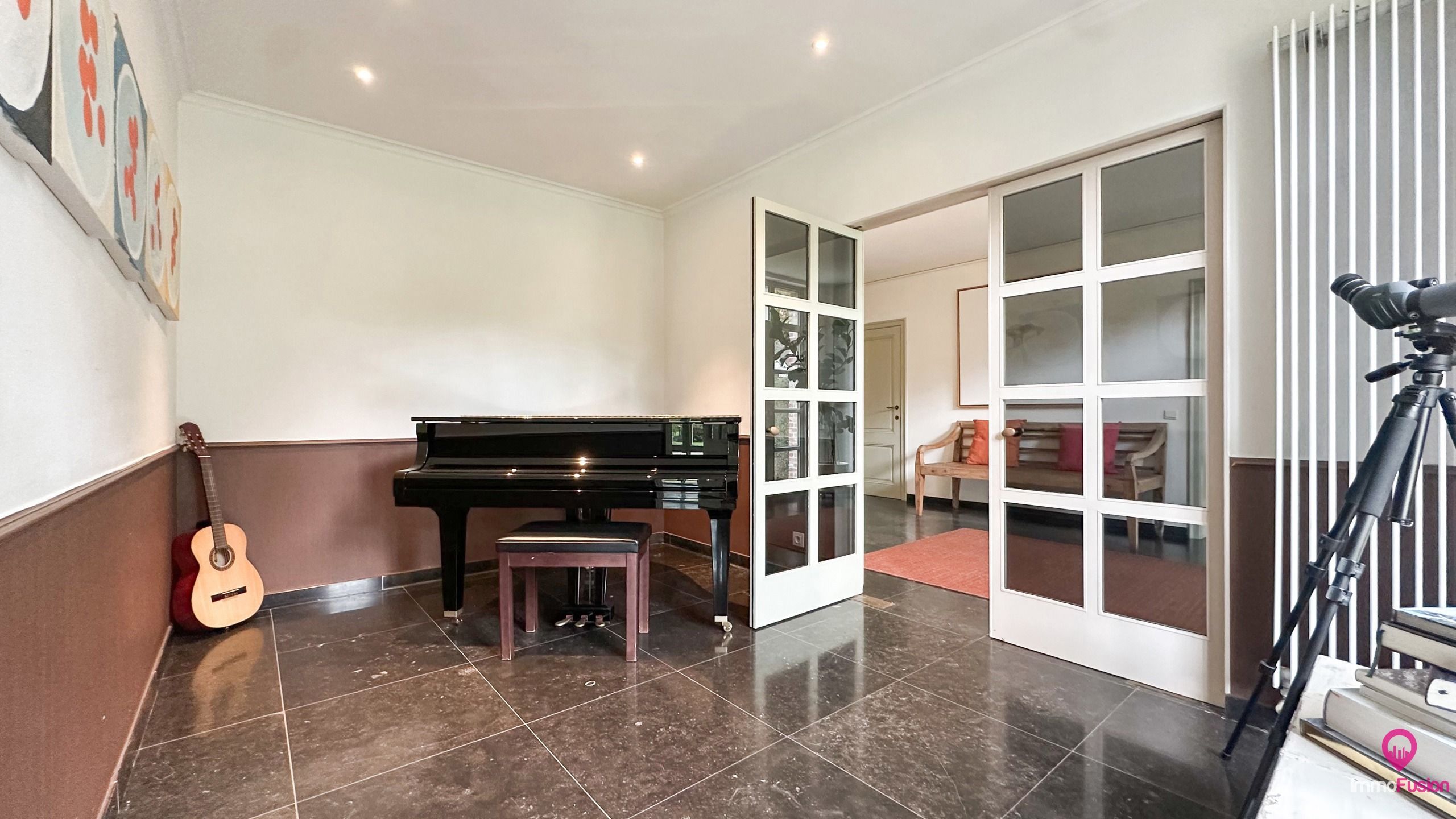 Uitzonderlijk gelegen villa met 5 slpks + zwembad op 1,97ha! foto 10