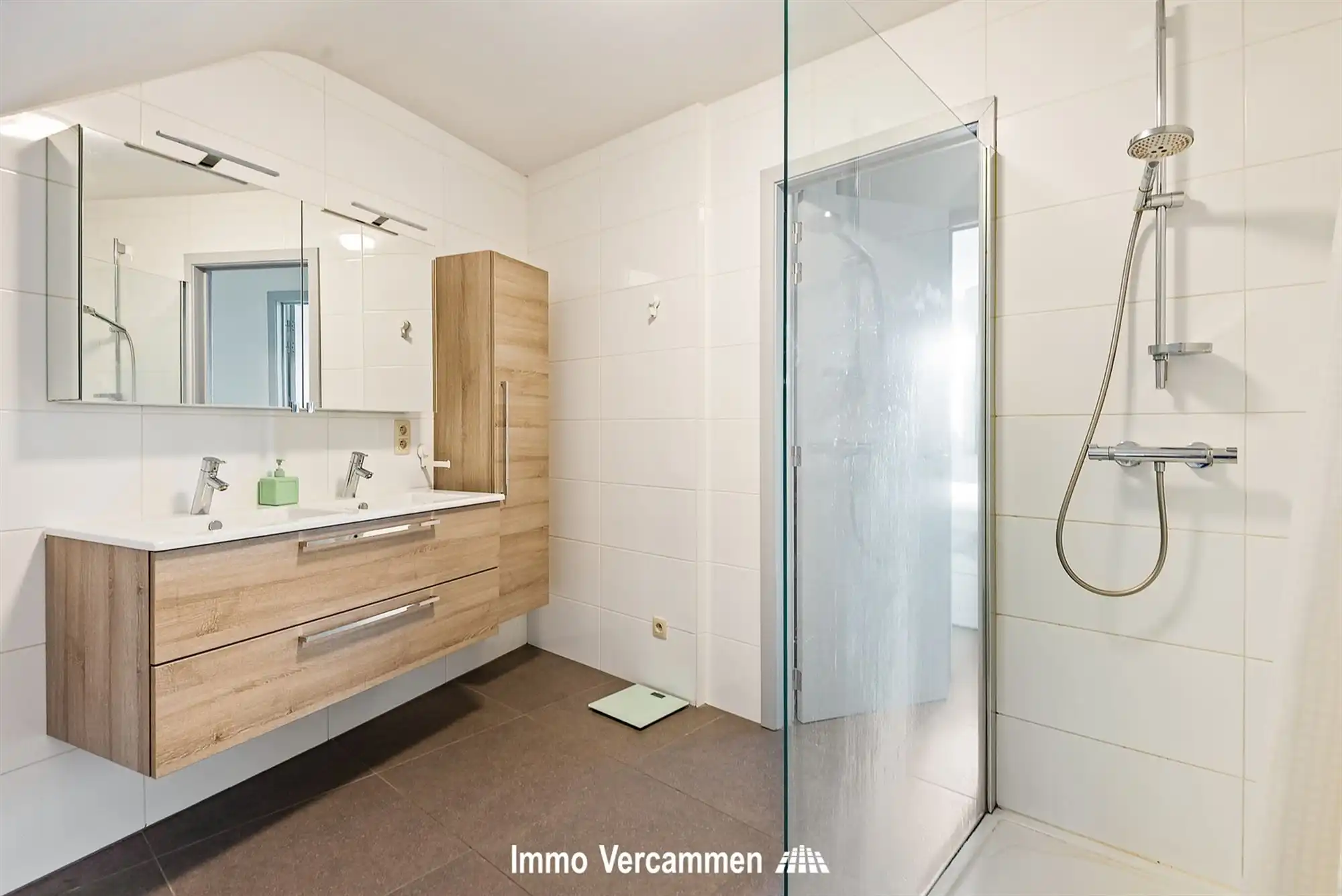 Lichtrijk duplexappartement met 3 slpks te Sint-Katelijne-Waver foto 9