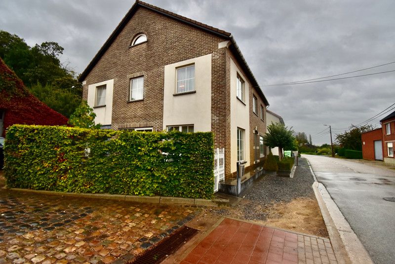 Woning met 2 slaapkamers, terras en autostaanplaats foto 7