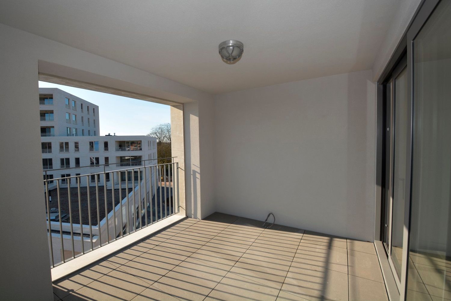 NIEUWBOUWAPP. MET 2 SLK, TERRAS EN PARKING! foto 8