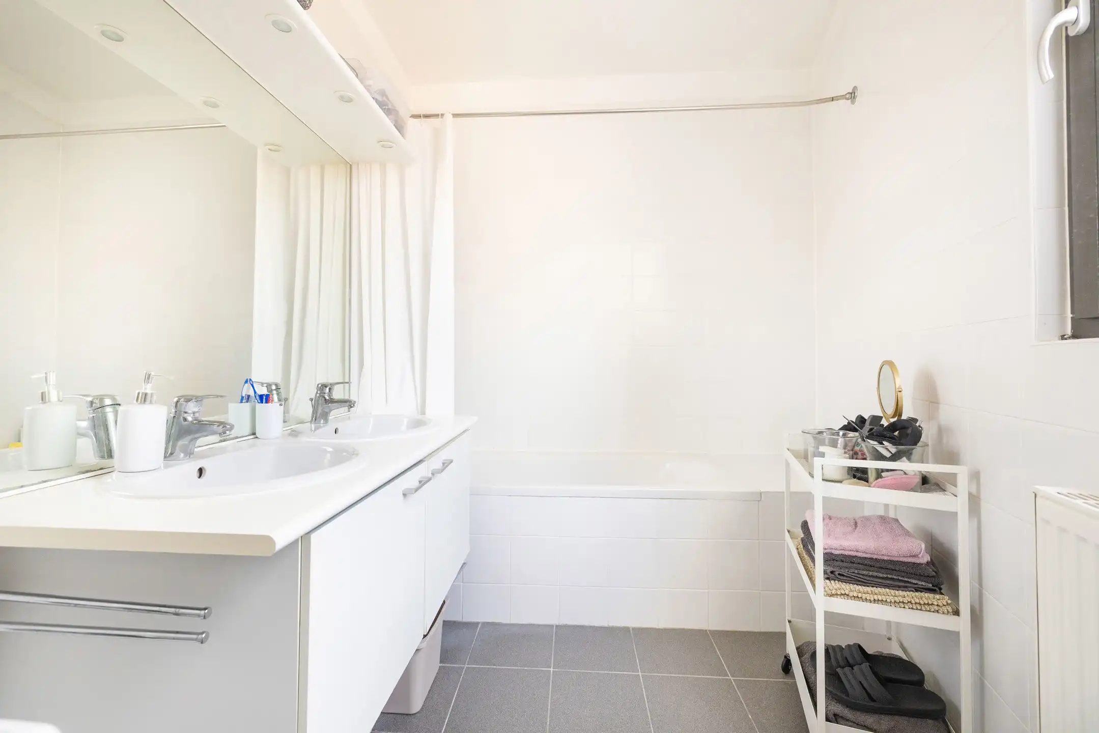 Aantrekkelijke zin Ruimte, licht en comfort in één foto 12