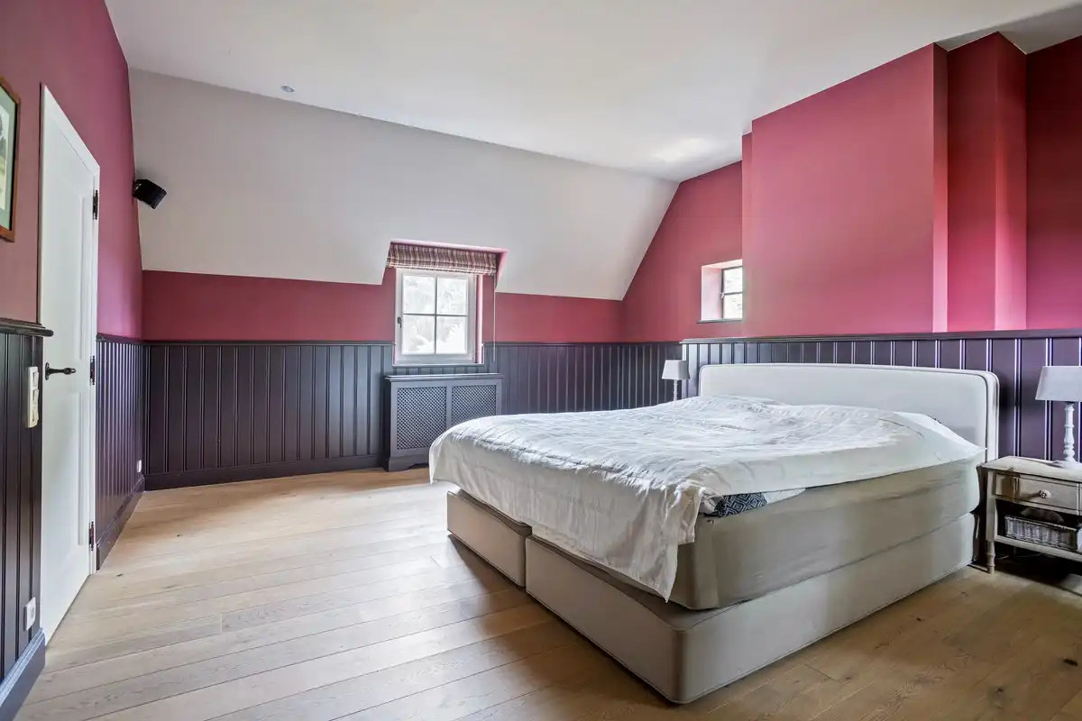 Exclusieve villa met oa 5 slaapkamers en verwarmde zwemvijver  op 2.070 m². foto 16