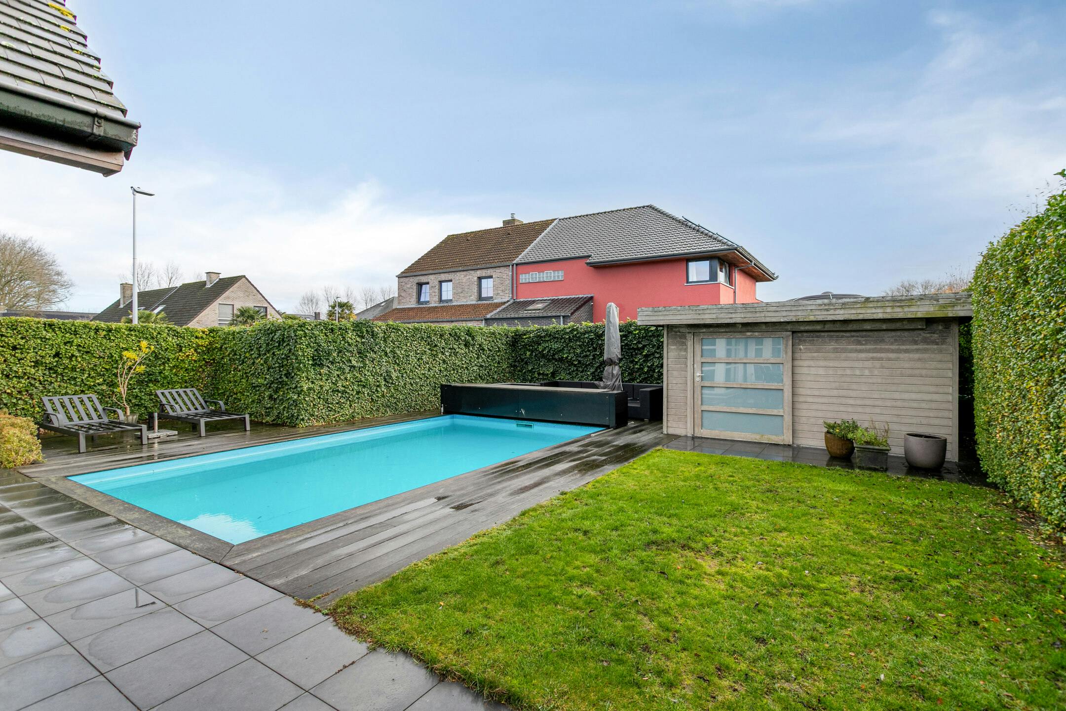 Instapklaar huis met 4 slaapkamers en zwembad in Koolkerke foto 13