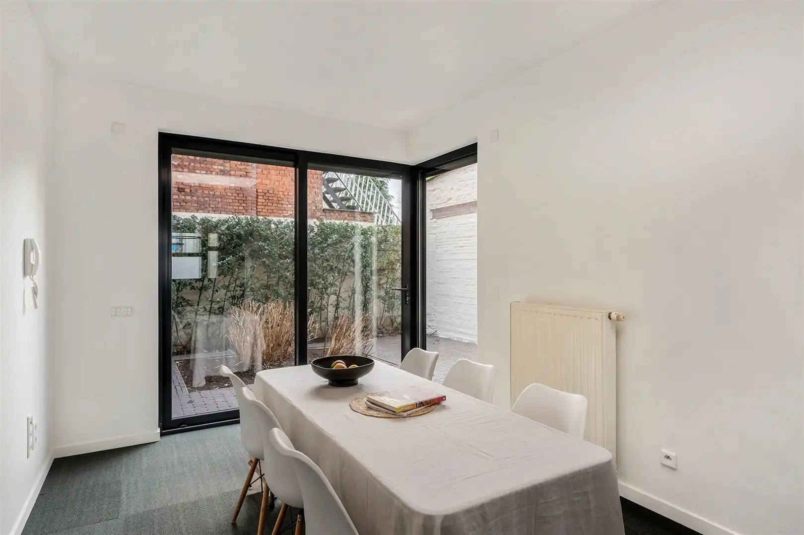 Uitzonderlijk herenhuis volledig gerenoveerd foto 4