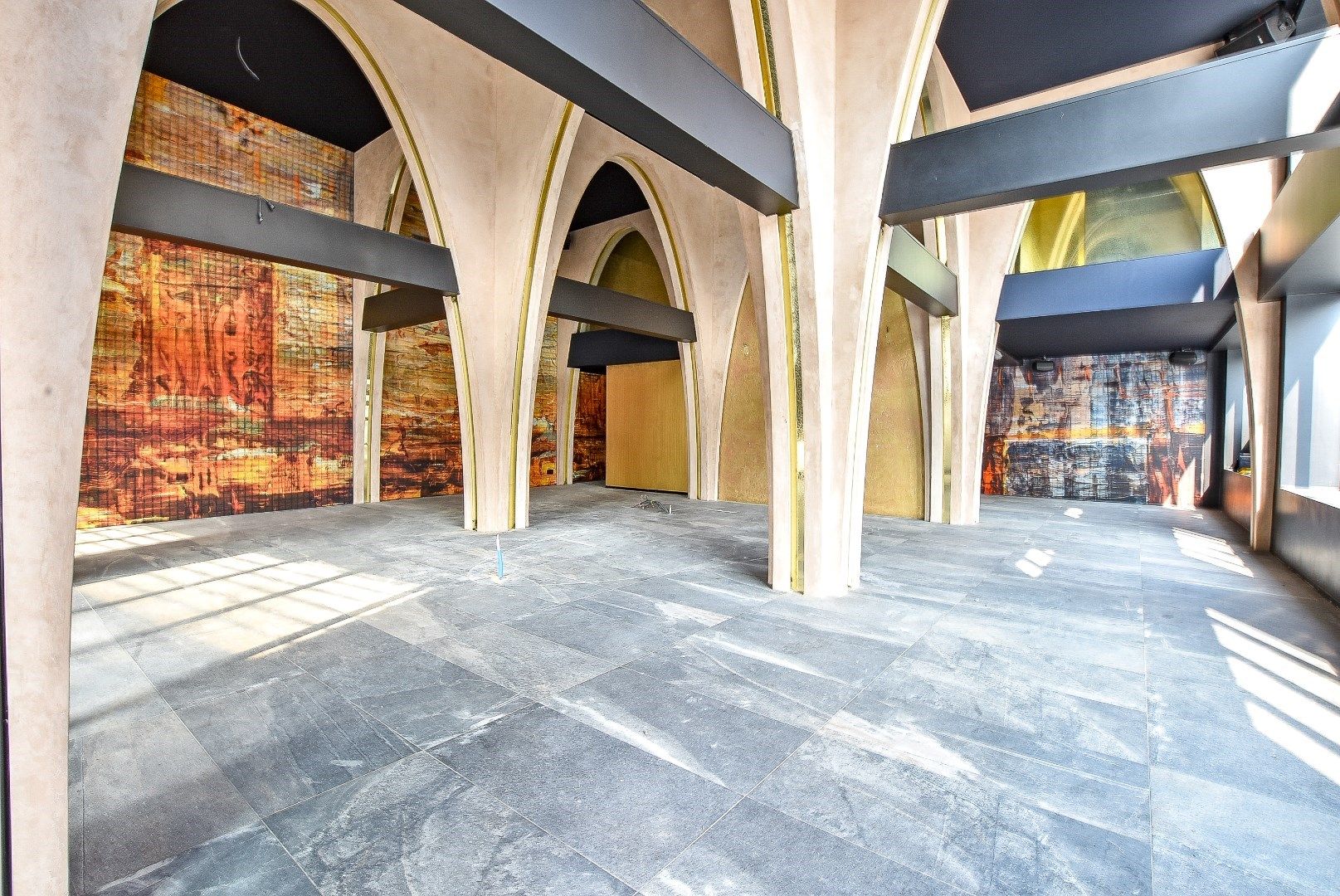 Klassevolle handelszaak op commerciële toplocatie te Diksmuide! foto 3