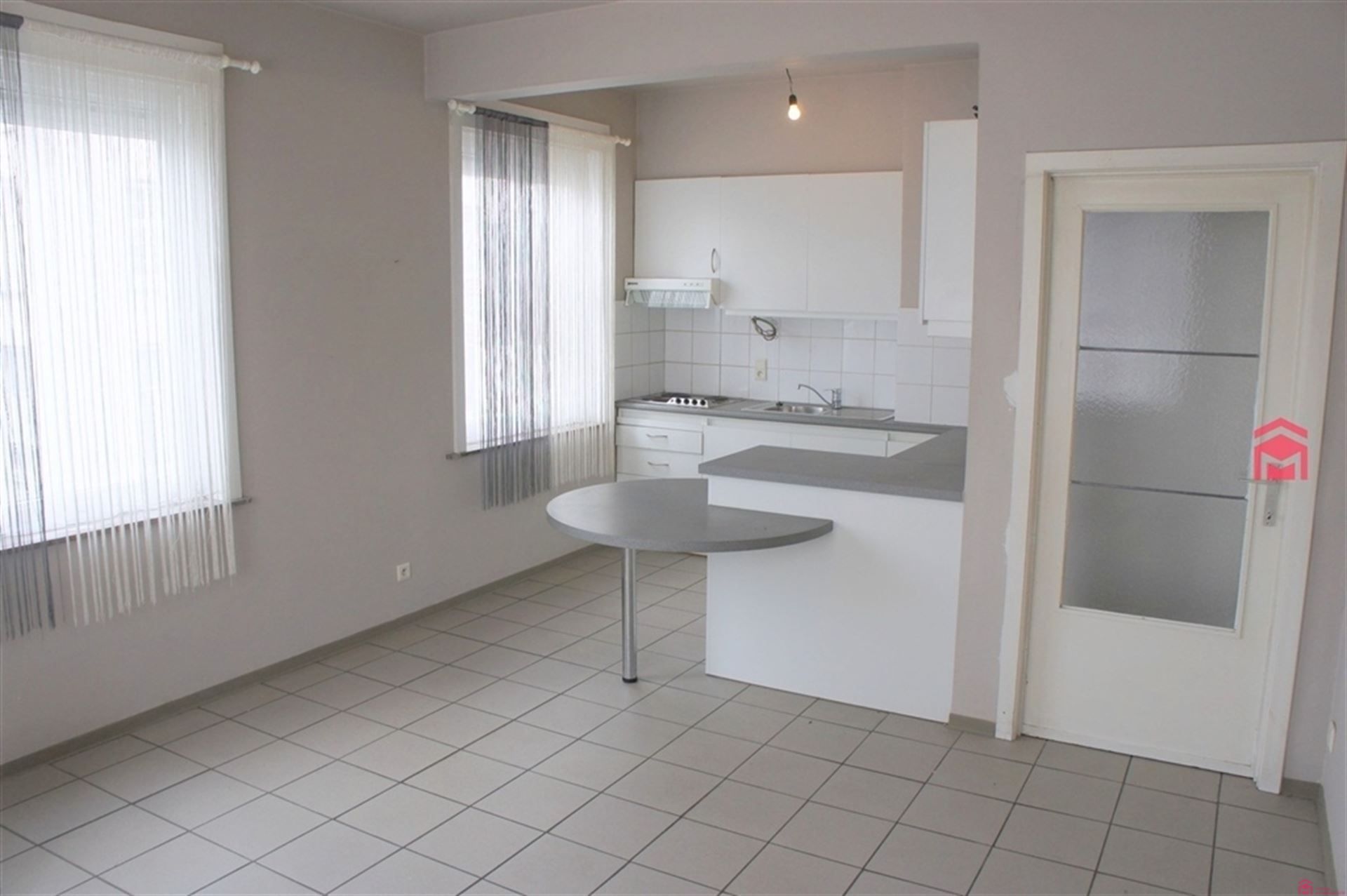 Centraal gelegen hoekappartement foto 3