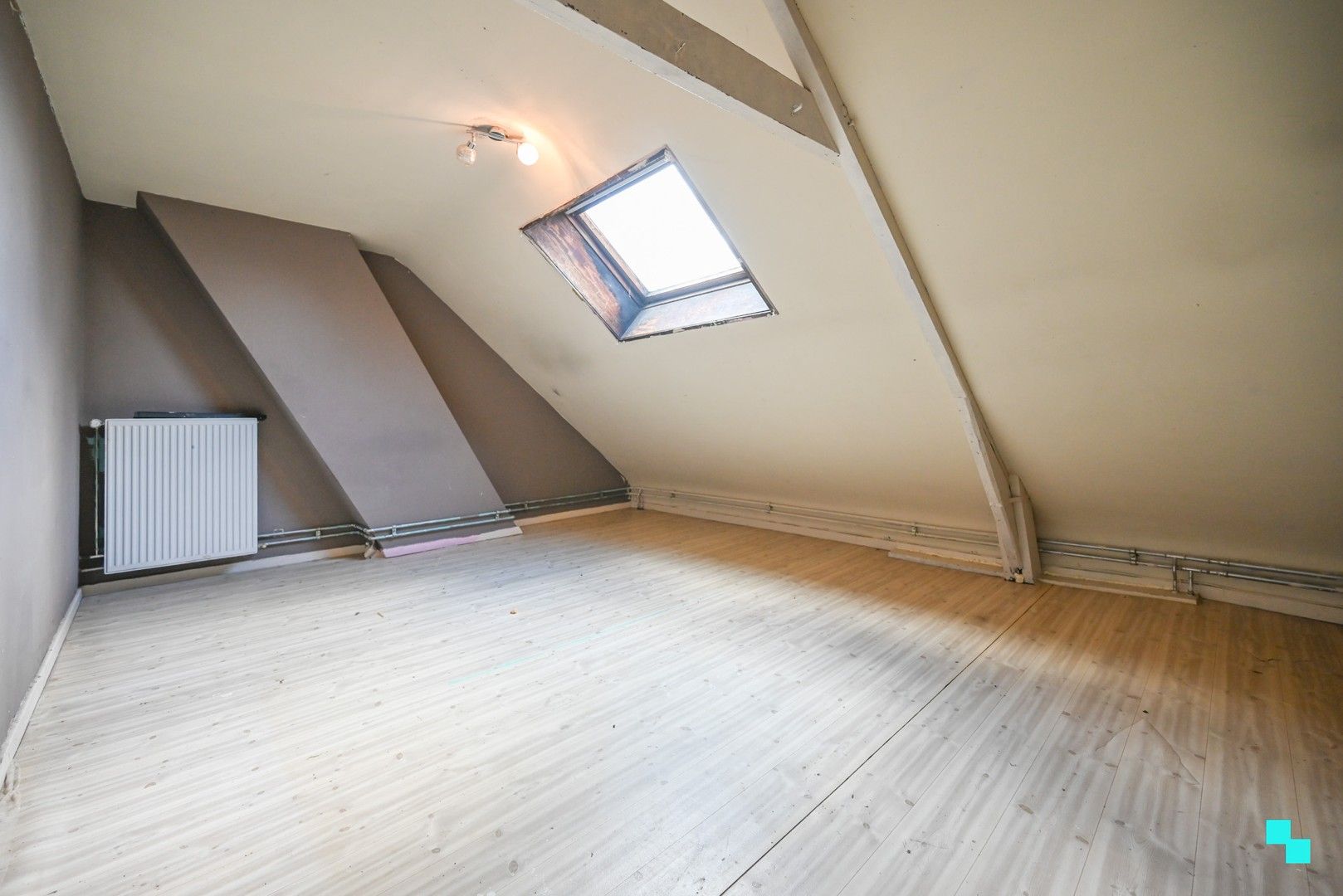 Te renoveren eengezinswoning gelegen op een perceel van ca. 300 m² foto 25