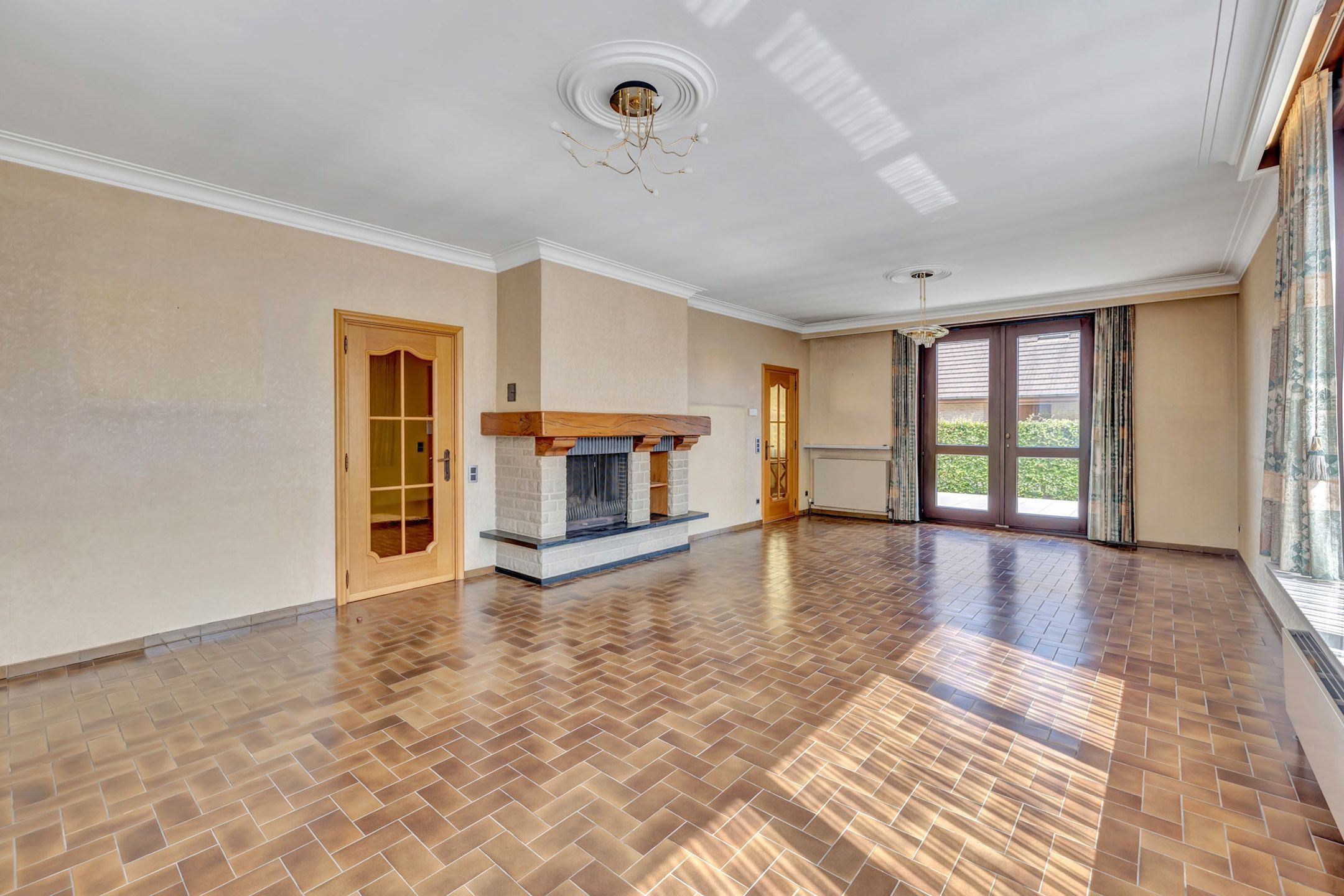 Statige villa op ruim perceel te Sint-Martens-Leerne (Deinze) foto 5