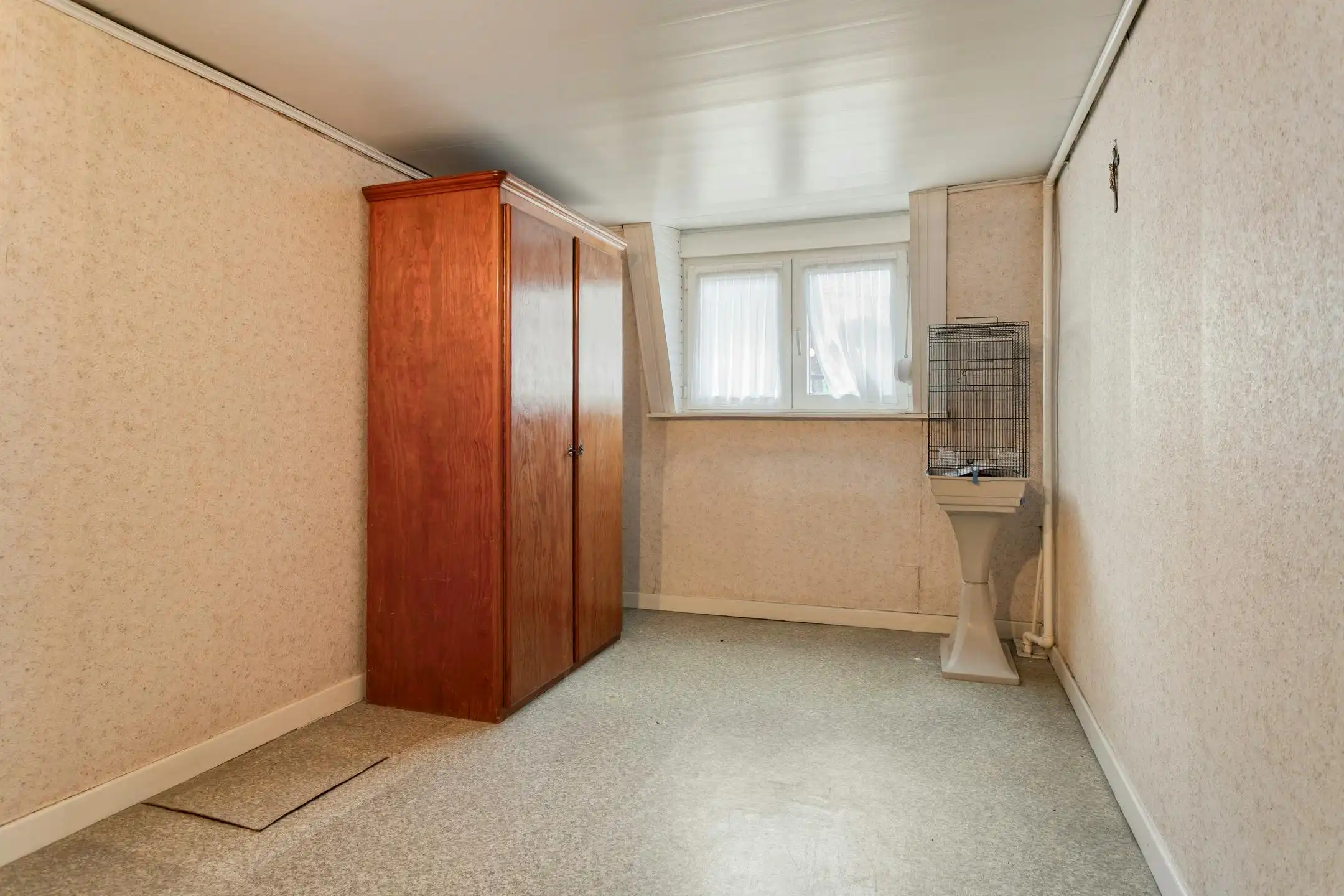 Gezinswoning met tuin en veel potentieel te koop in Aalbeke foto 11