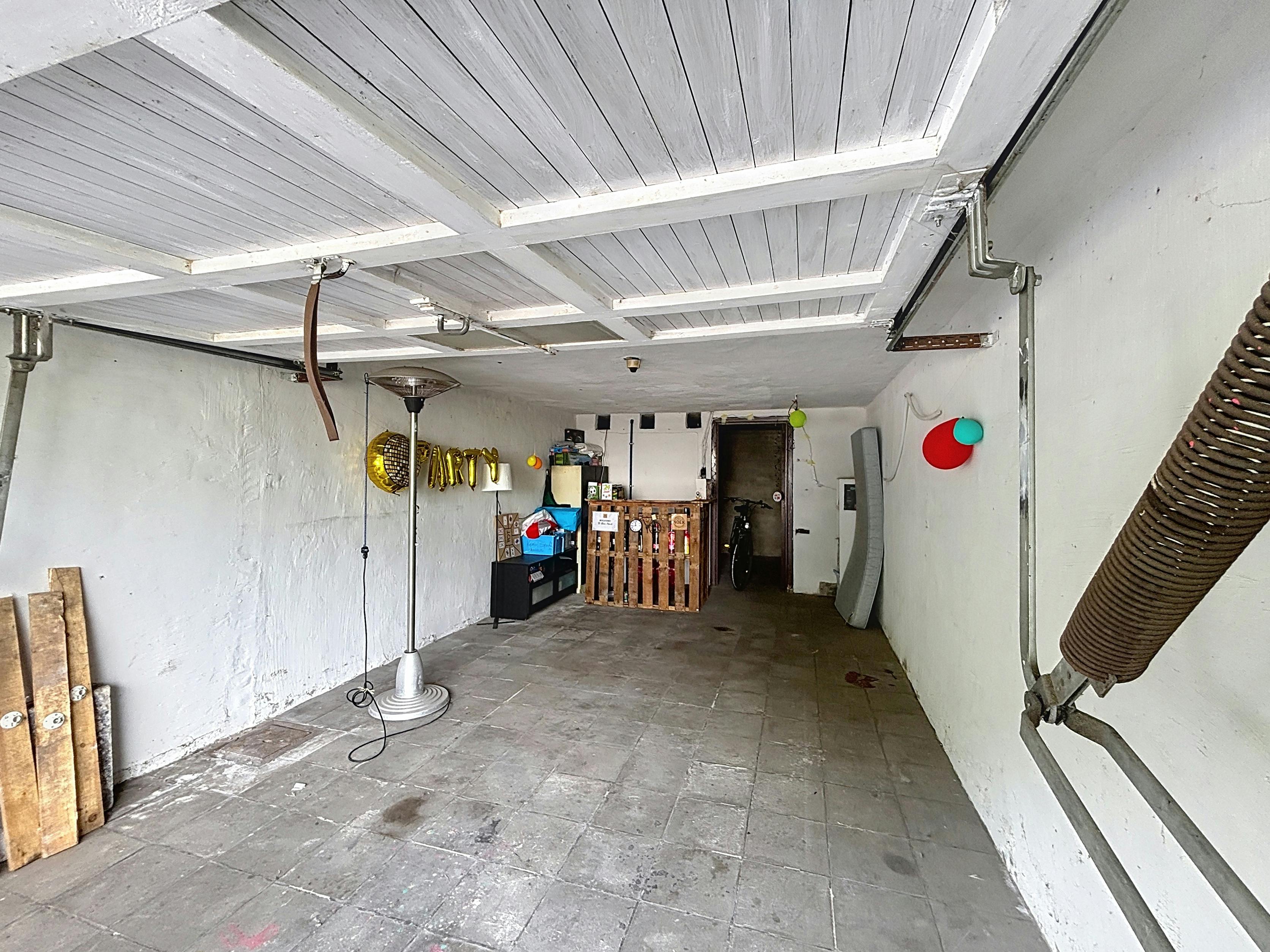 Appartement te koop met 2 slaapkamers en garage te St-Michiels foto 9