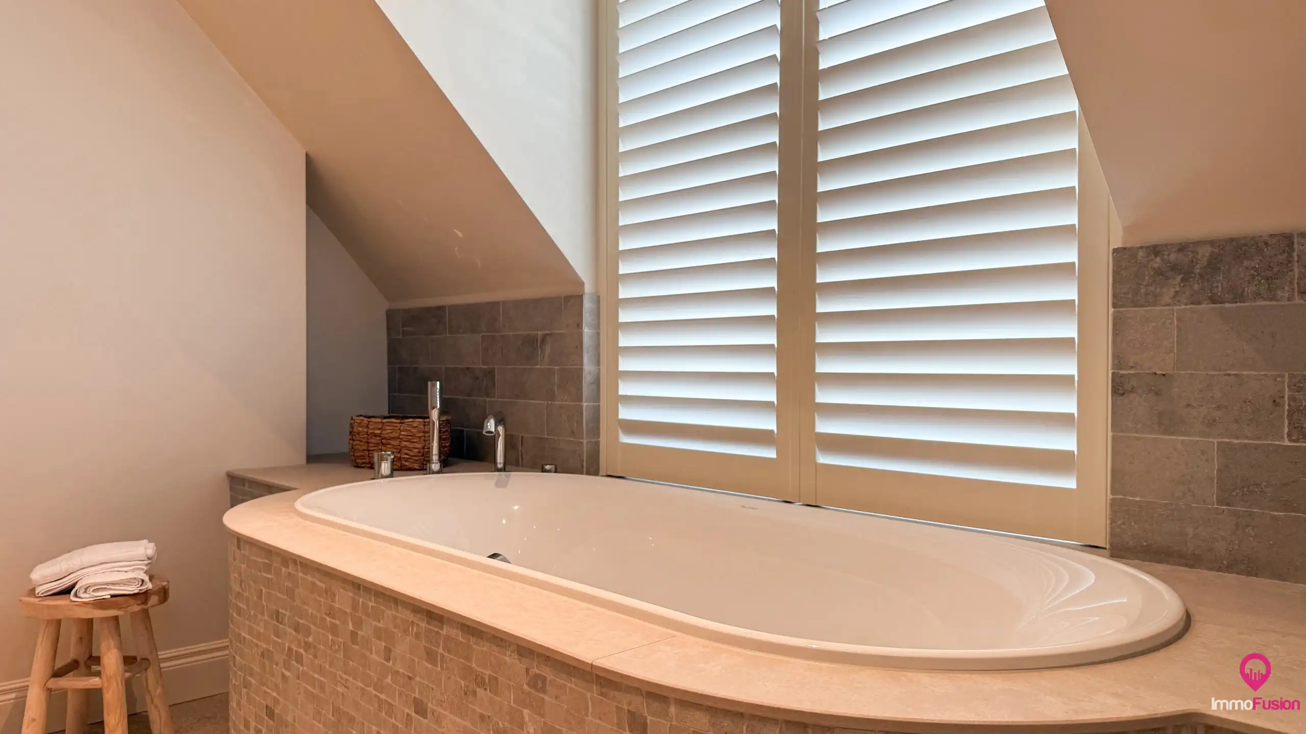 Exclusieve energiezuinige nieuwbouwwoning met 3 slpkms! foto 37