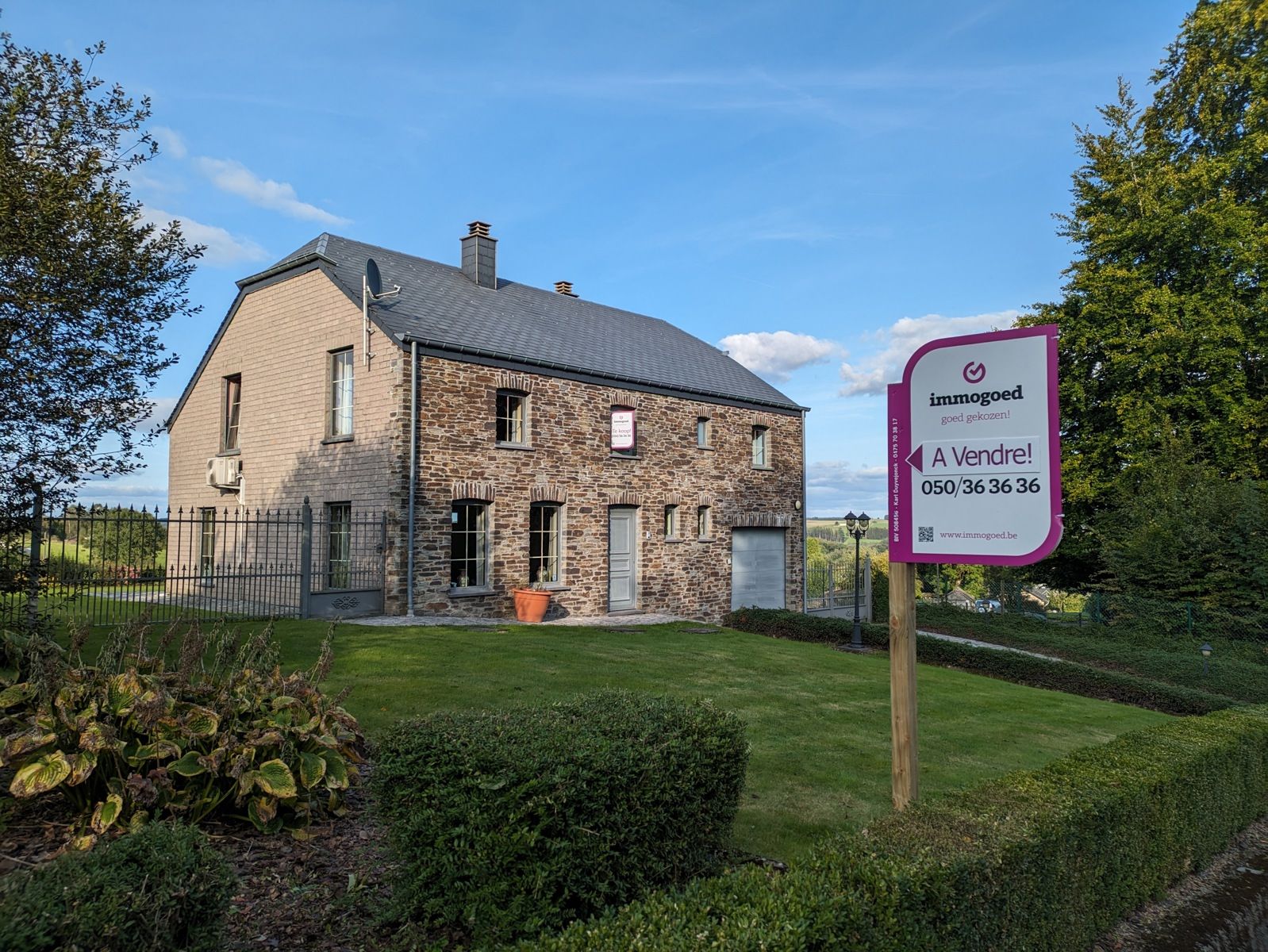 Huis te koop foto {{pictureIndex}}