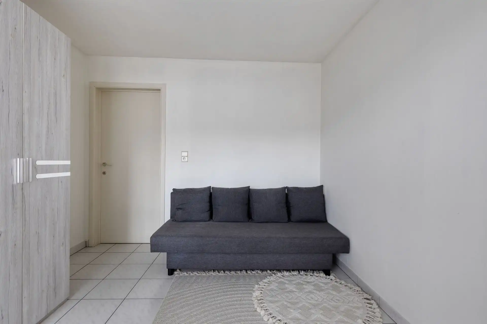 Instapklaar app. met 2 slaapkamers, terras en garage. foto 16